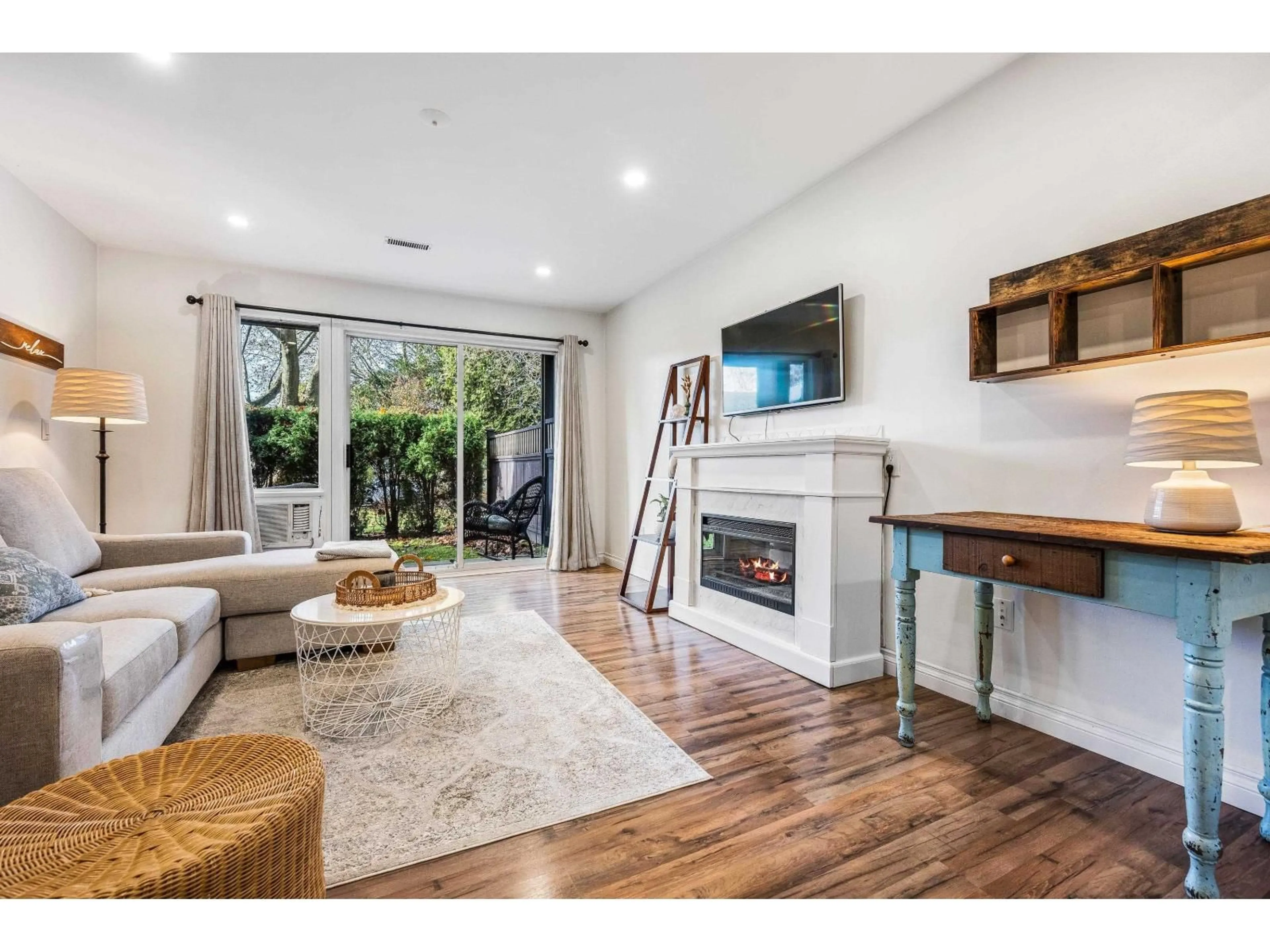 Unknown for 813 - 34909 OLD YALE ROAD, Abbotsford British Columbia V3G2E7