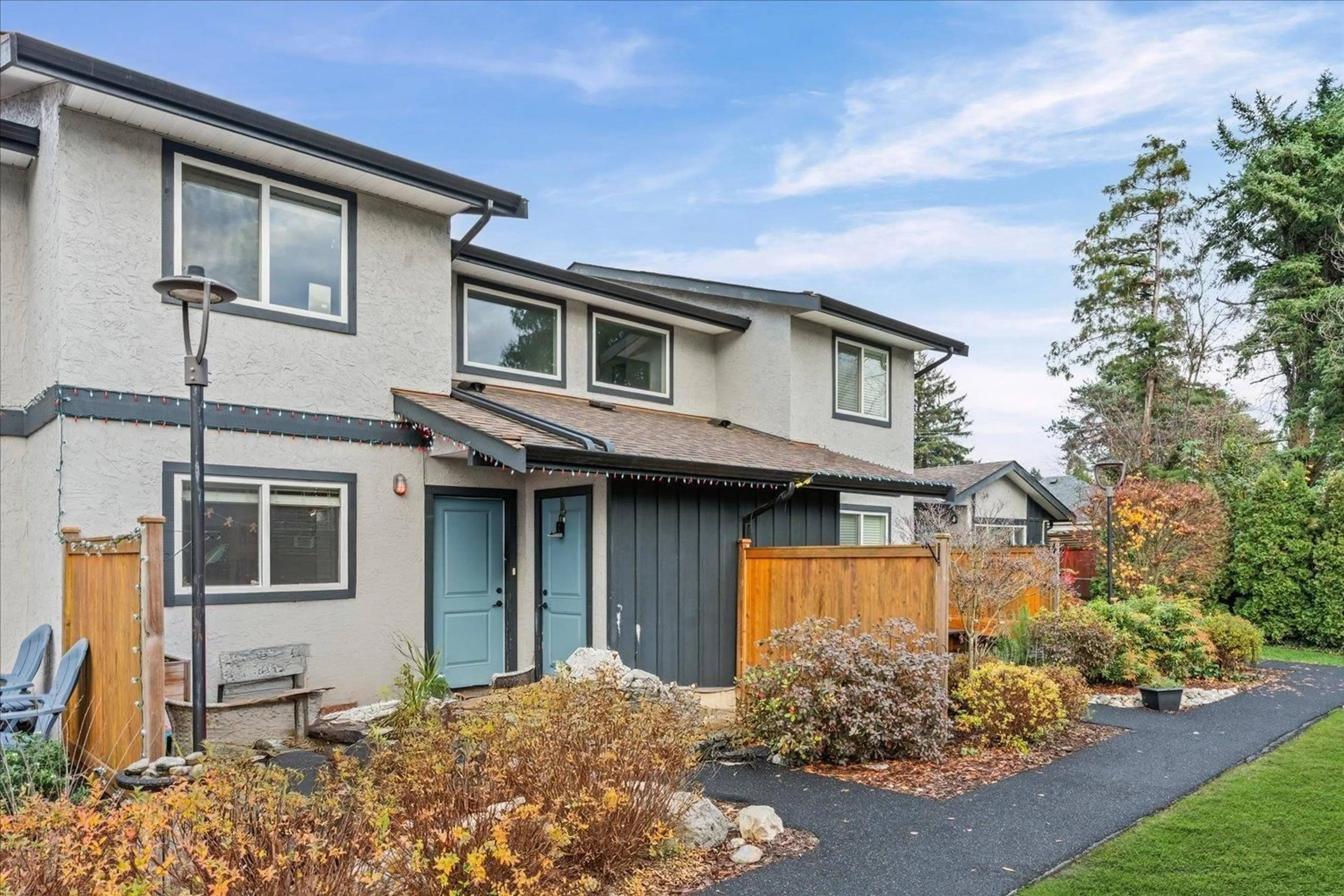 Home with vinyl exterior material, street for 13 - 45927 LEWIS AVENUE, Chilliwack British Columbia V2P3C3