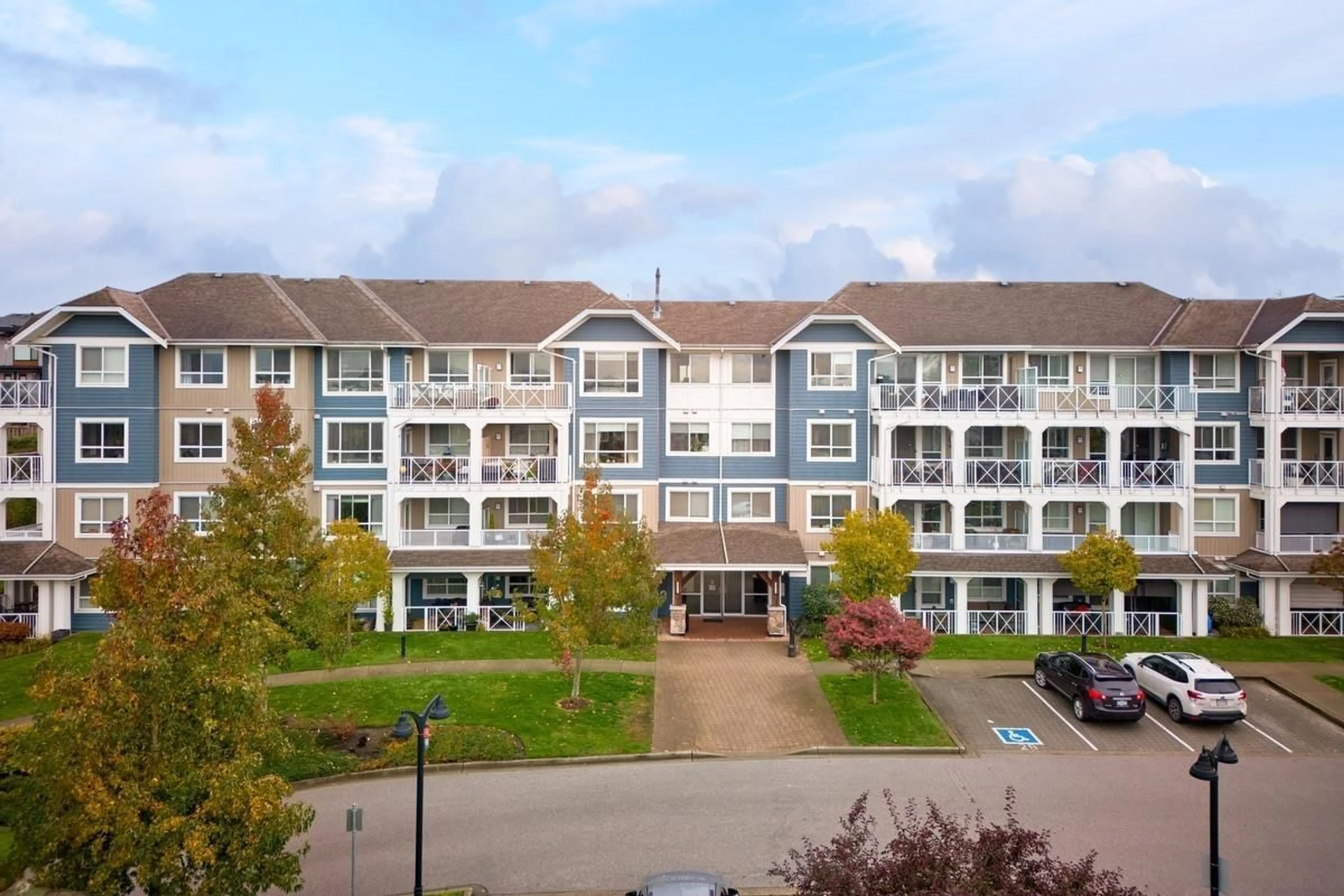 A pic from outside/outdoor area/front of a property/back of a property/a pic from drone, unknown for 311 - 16396 64 AVENUE, Surrey British Columbia V3S6X6