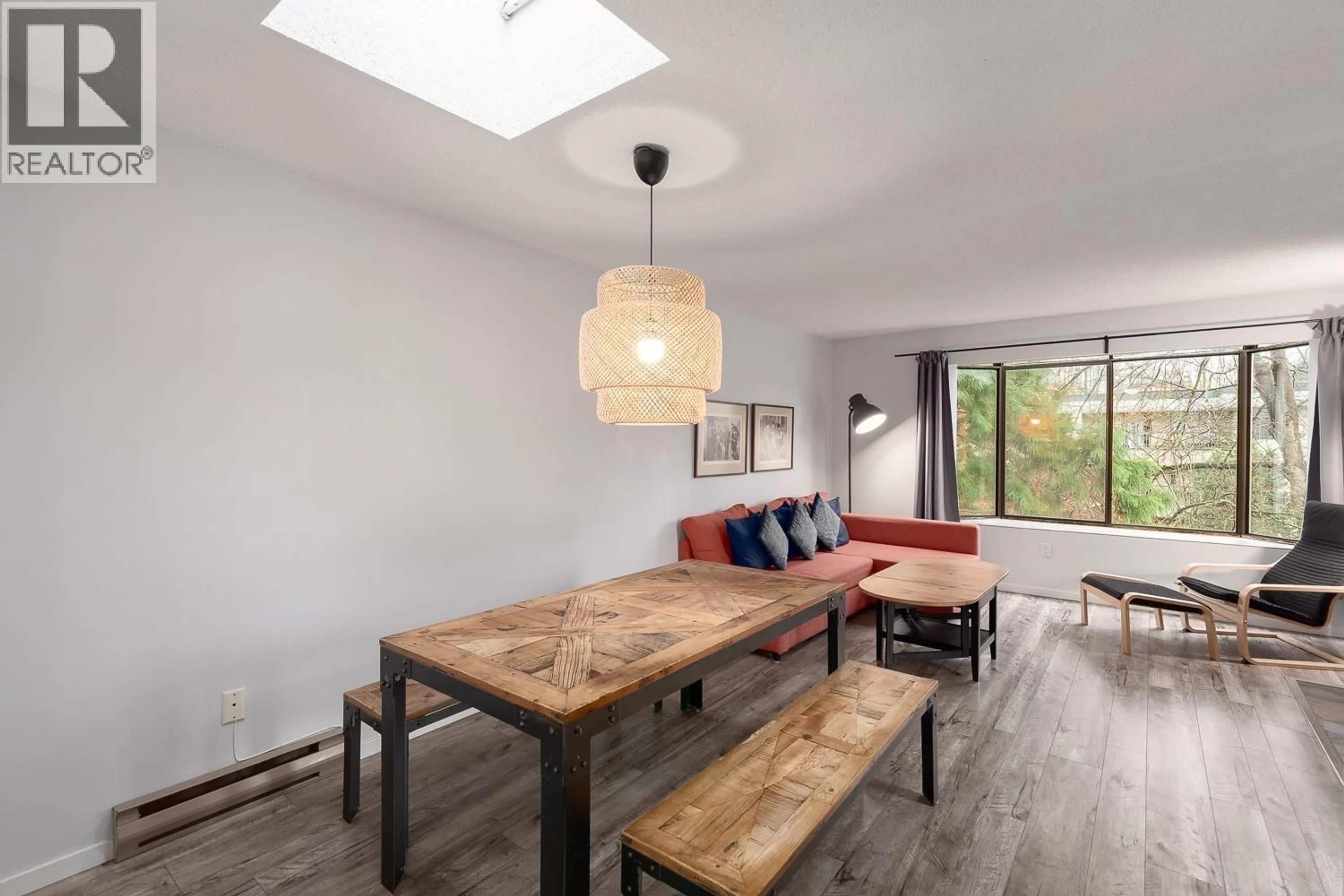 Dining room, wood/laminate floor for 306 - 1775 10TH AVENUE, Vancouver British Columbia V6J2A4