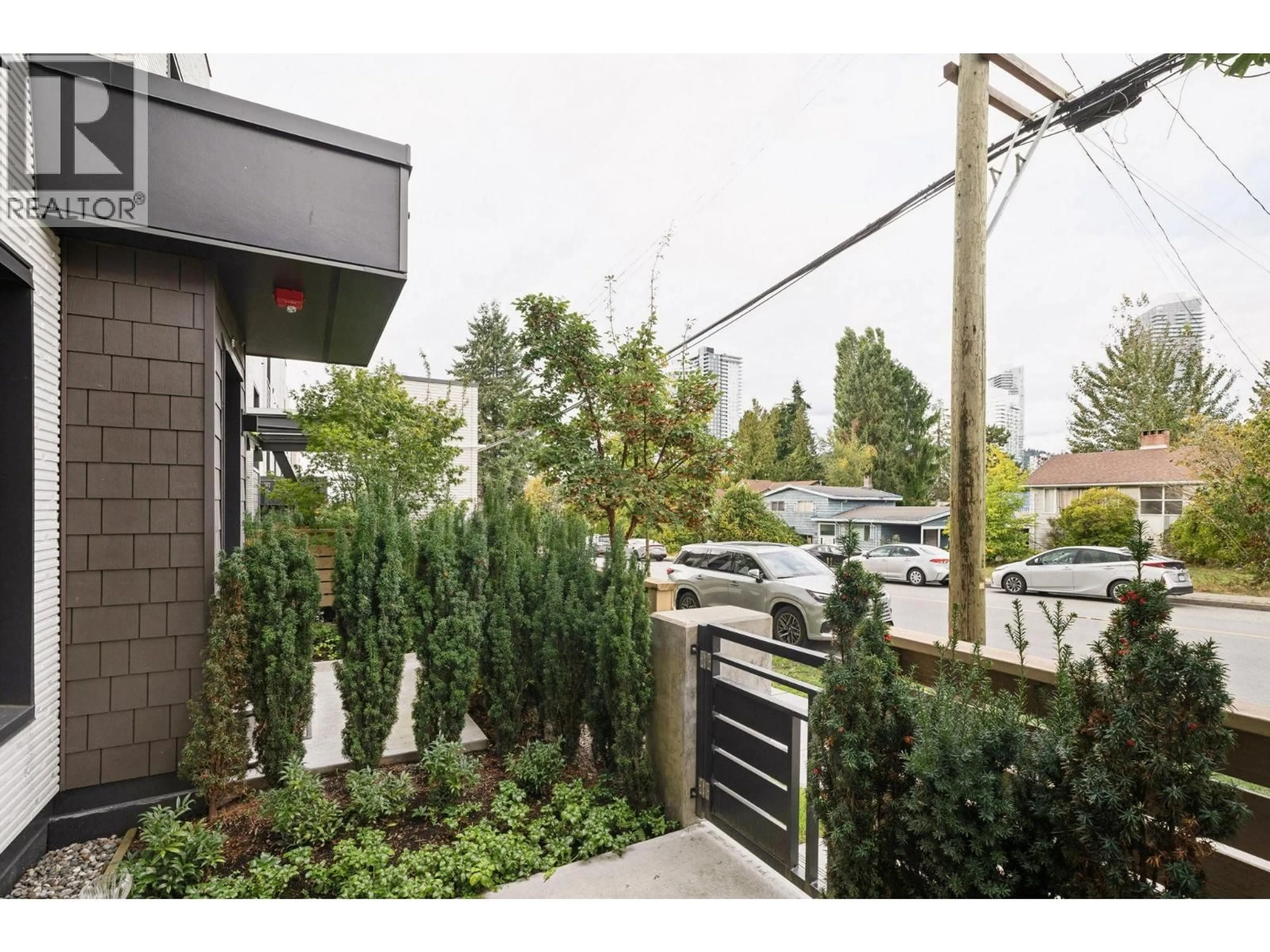 Patio, street for 202 - 606 FOSTER AVENUE, Coquitlam British Columbia V6J0L5