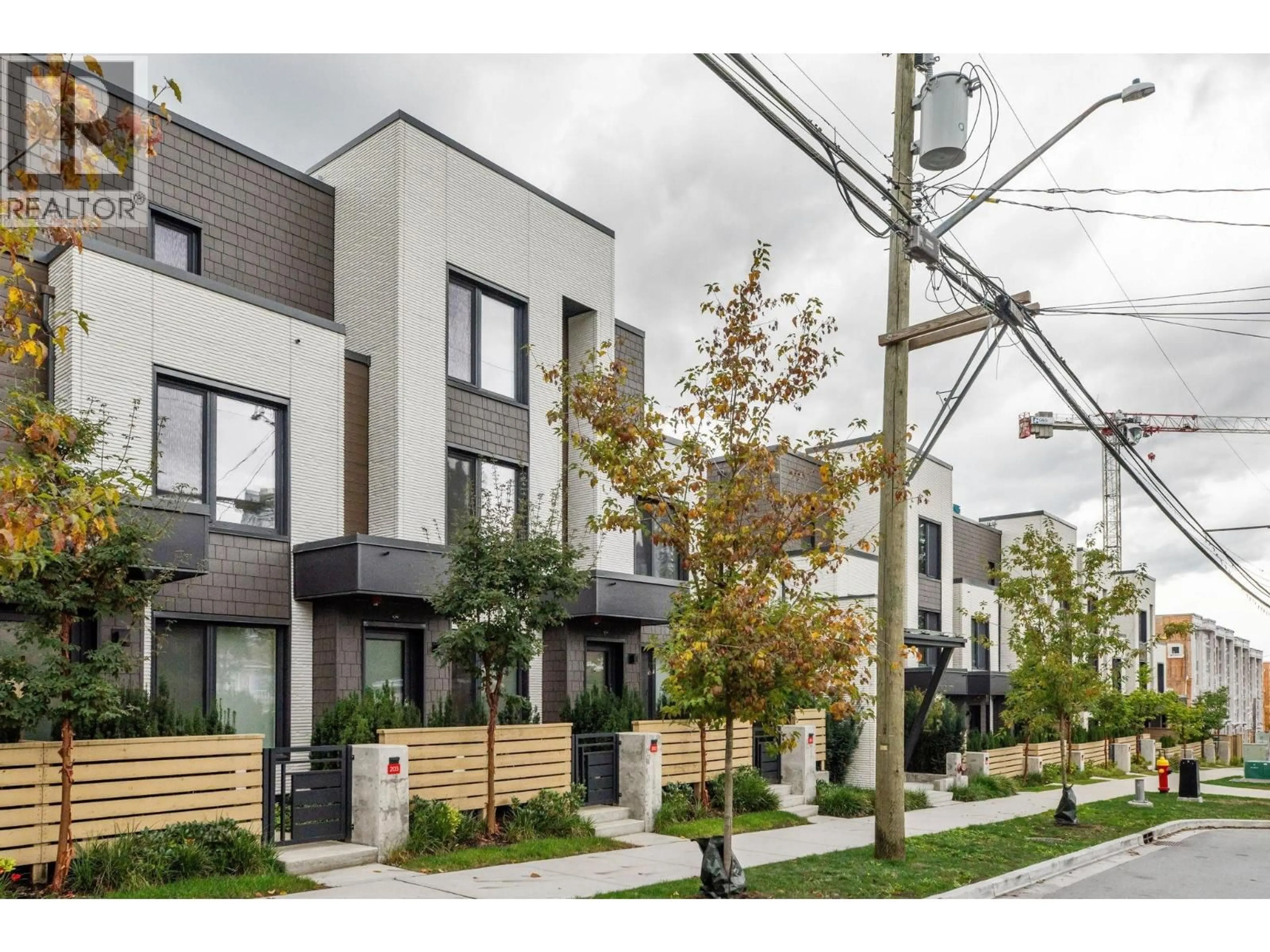 Unknown for 202 - 606 FOSTER AVENUE, Coquitlam British Columbia V6J0L5