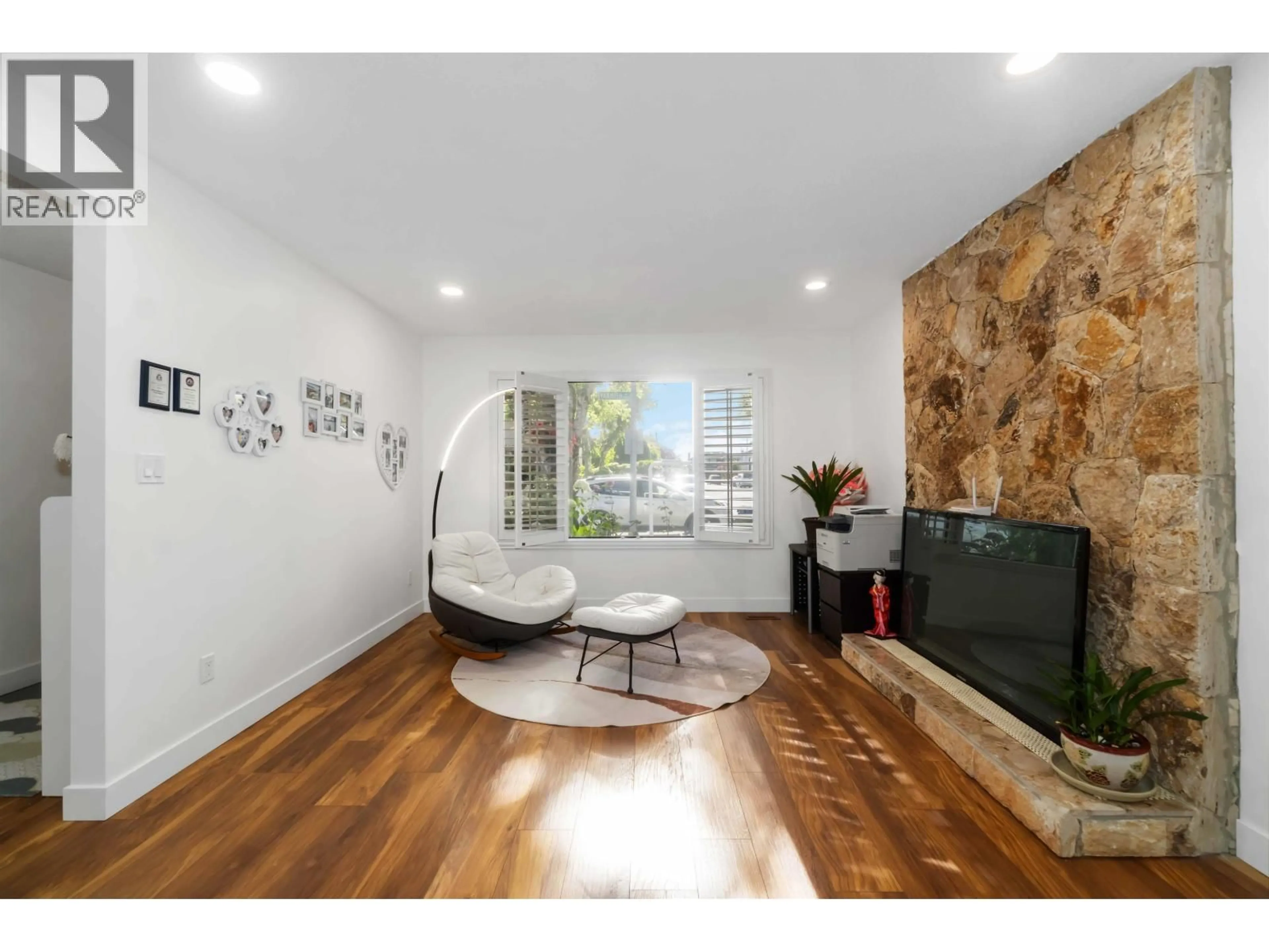 Unknown for 10520 YARMISH DRIVE, Richmond British Columbia V7E5E7