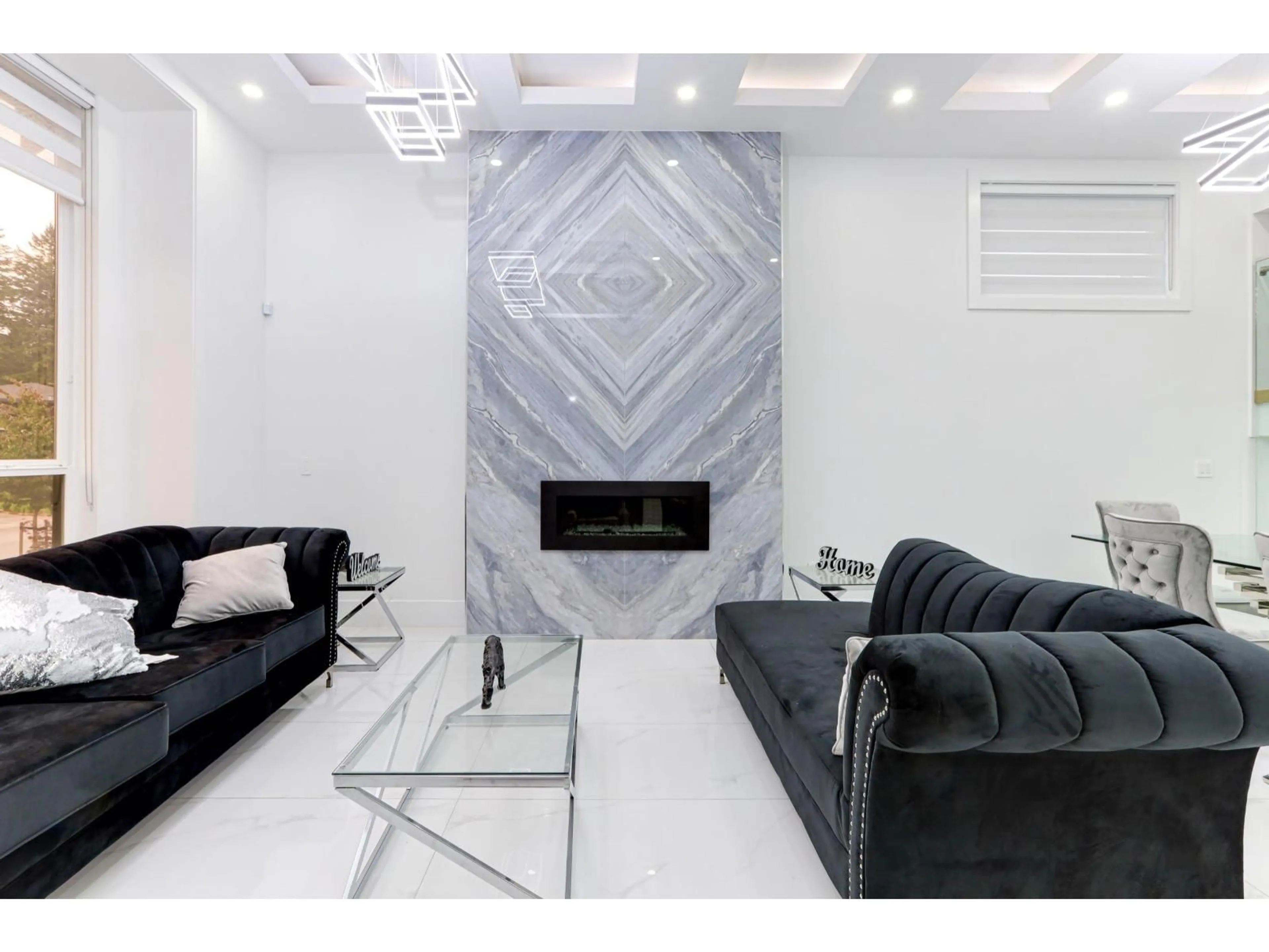 Living room with furniture, ceramic/tile floor for 19649 31A AVENUE, Langley British Columbia V2Z0B2