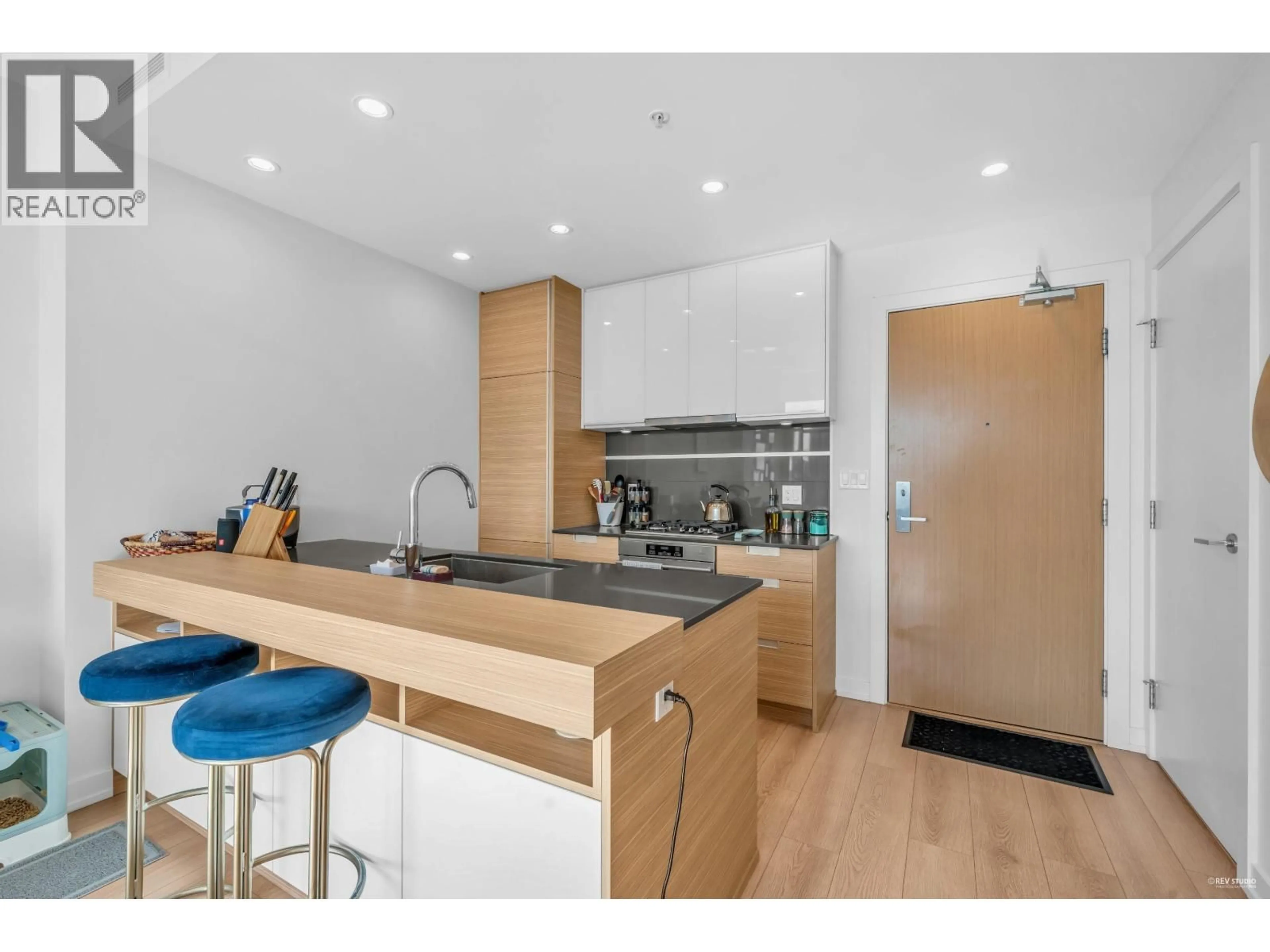 Unknown for 1108 - 4688 KINGSWAY, Burnaby British Columbia V5H0E9