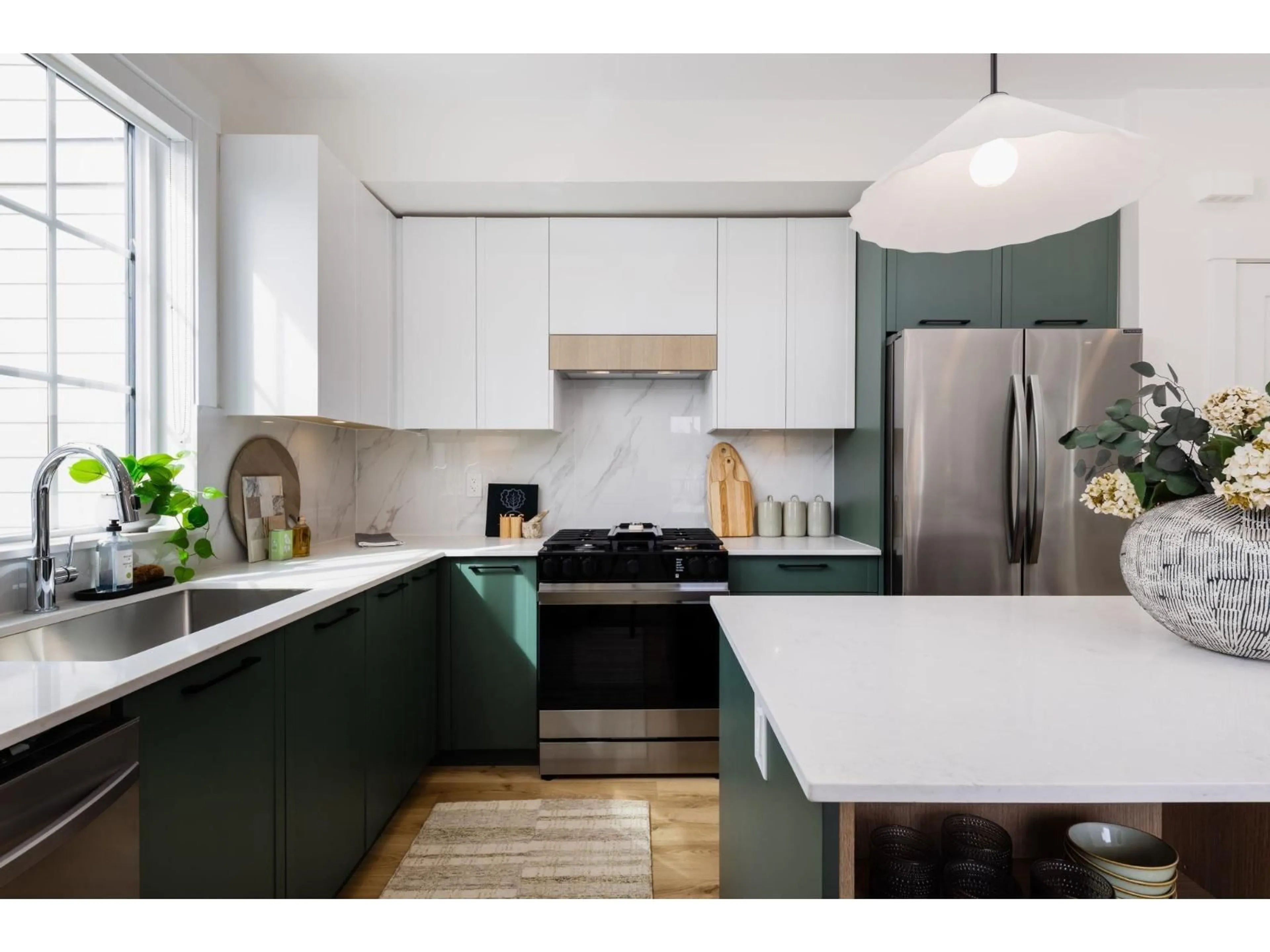 Contemporary kitchen, unknown for 31 - 20650 78 AVENUE, Langdale British Columbia V2Y4L9