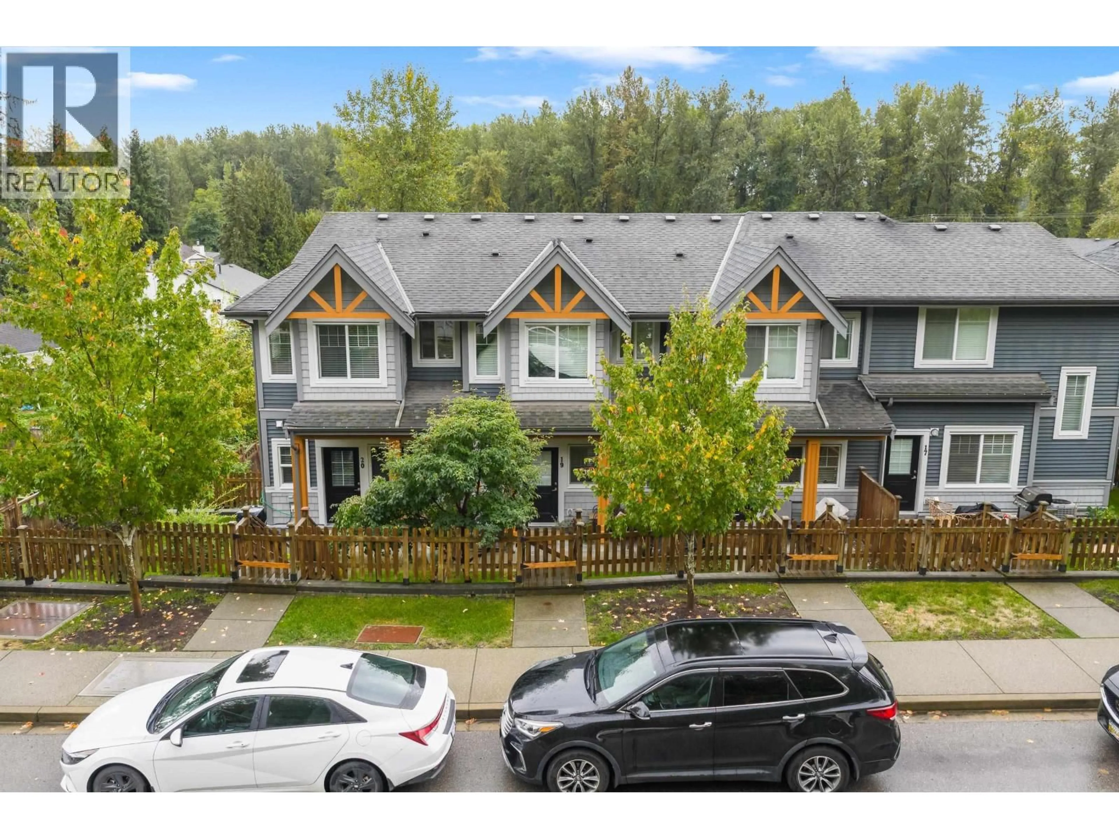 A pic from outside/outdoor area/front of a property/back of a property/a pic from drone, mountain view for 19 - 22810 113 AVENUE, Maple Ridge British Columbia V2X3N2