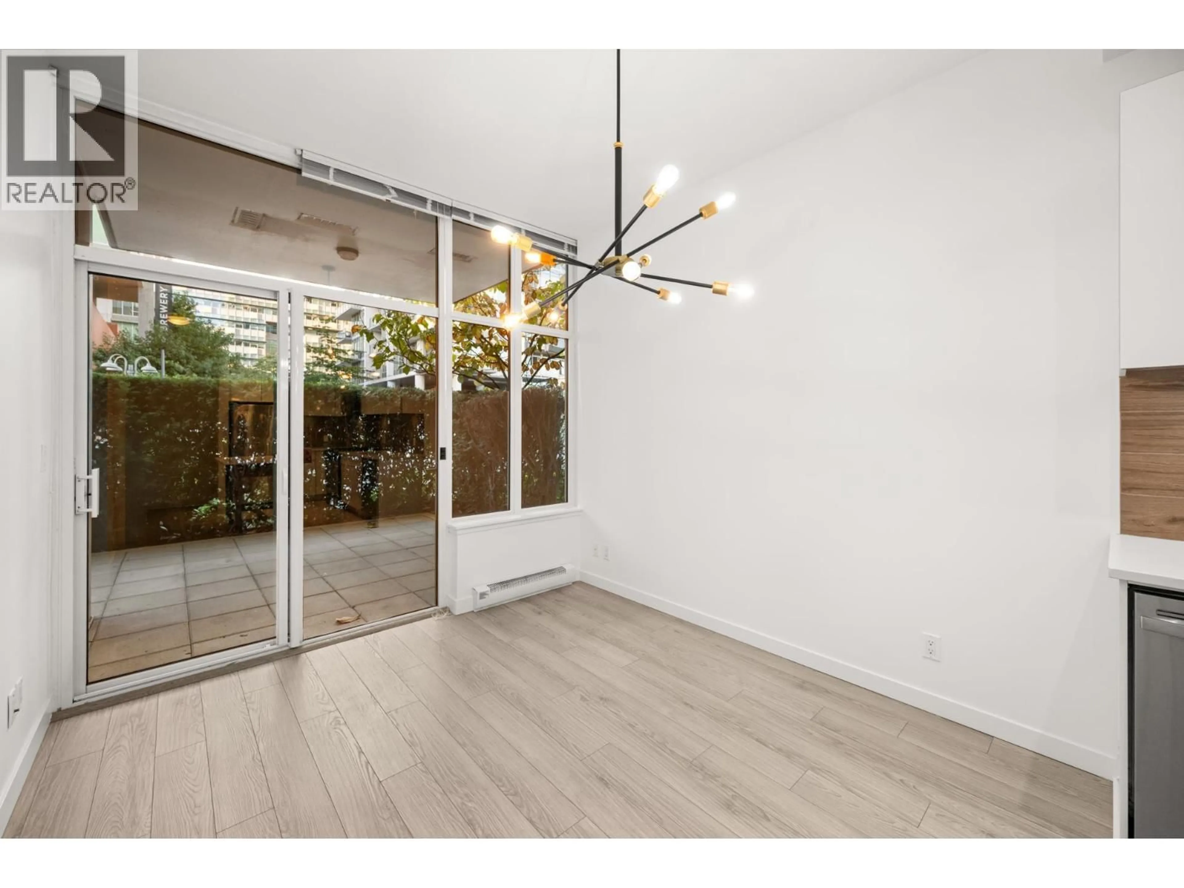 Unknown for 102 - 200 NELSON'S CRESCENT, New Westminster British Columbia V3L0H4