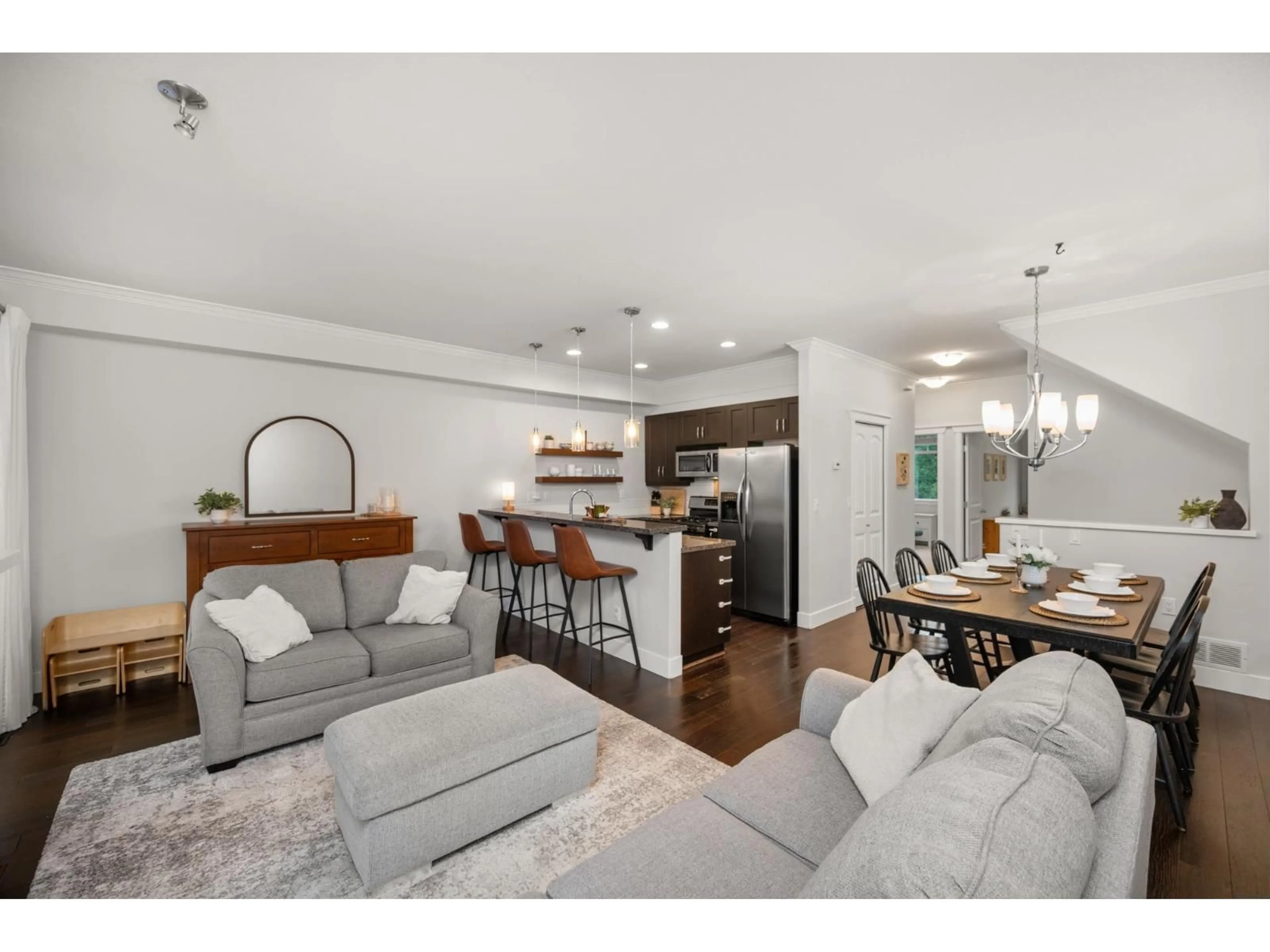 Open concept kitchen, wood/laminate floor for 6 - 15454 32 AVENUE, Surrey British Columbia V3Z2J8