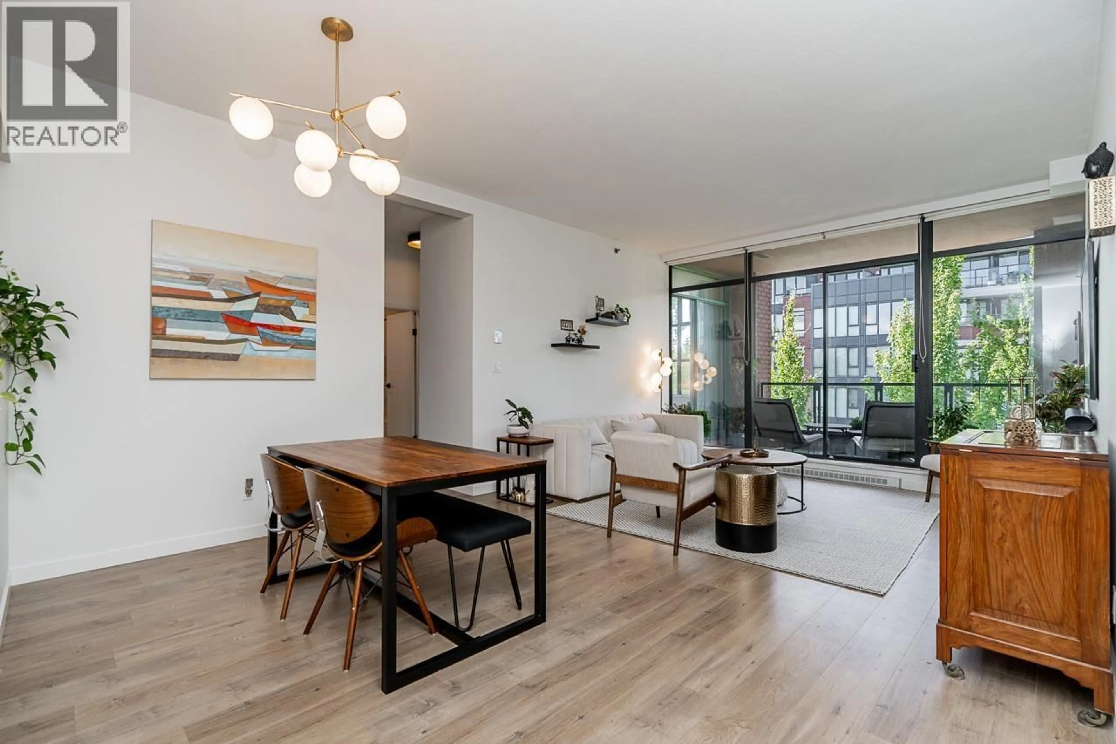 Living room with furniture, wood/laminate floor for 408 - 503 16TH AVENUE, Vancouver British Columbia V5Z4N3