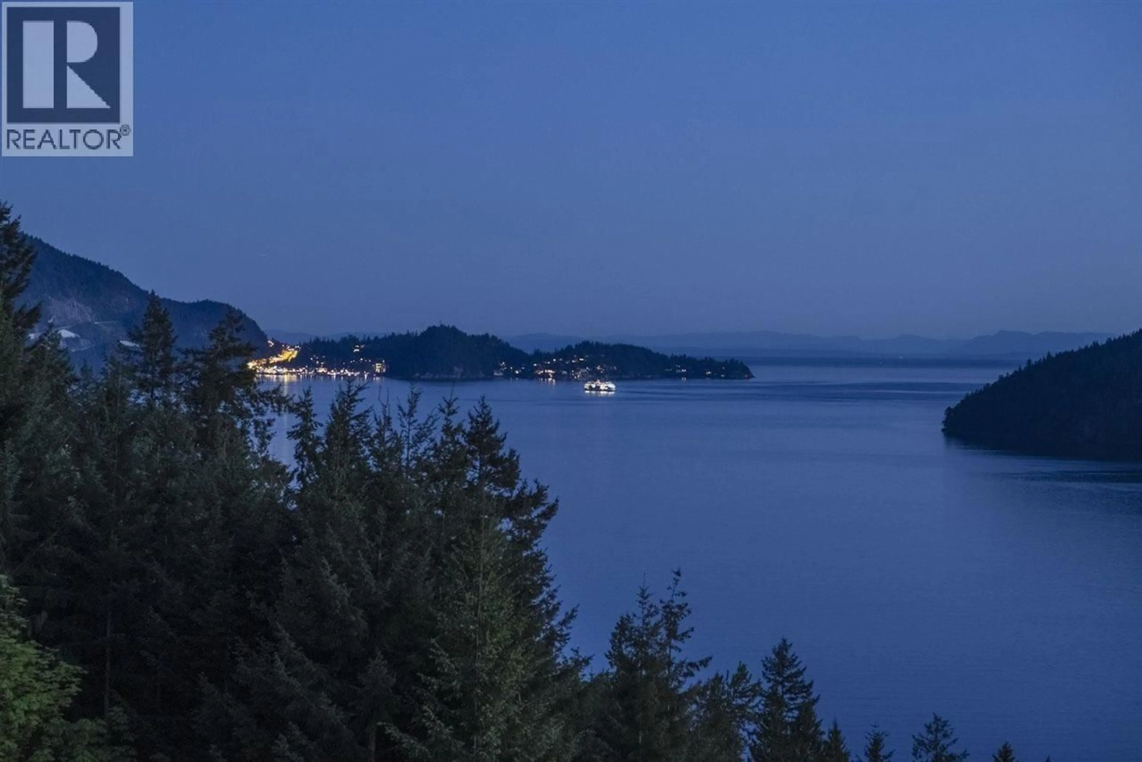 Blurry image for 350 KELVIN GROVE WAY, Lions Bay British Columbia V0N2E0