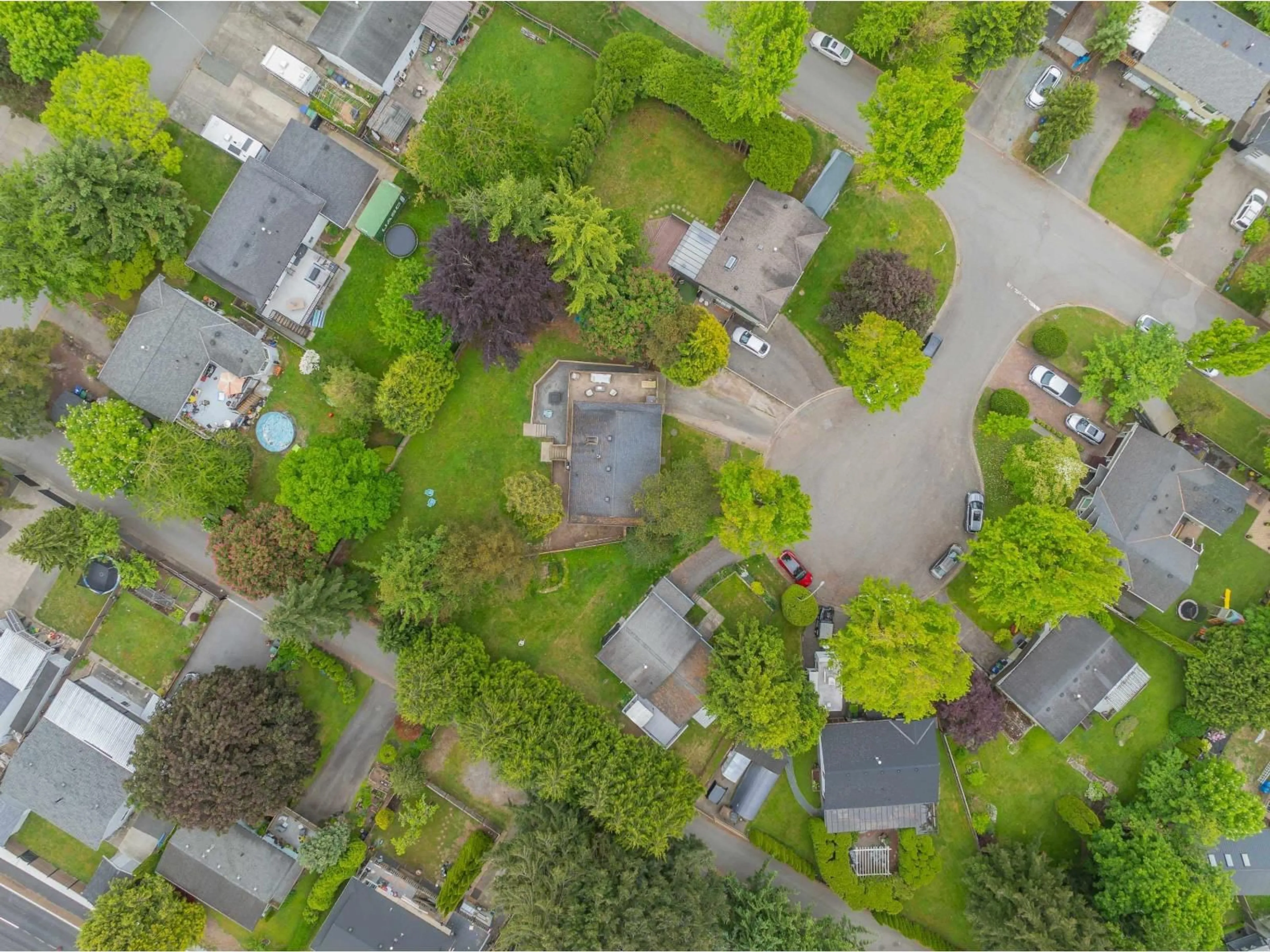 A pic from outside/outdoor area/front of a property/back of a property/a pic from drone, street for 6354 183 STREET, Surrey British Columbia V3S8A8