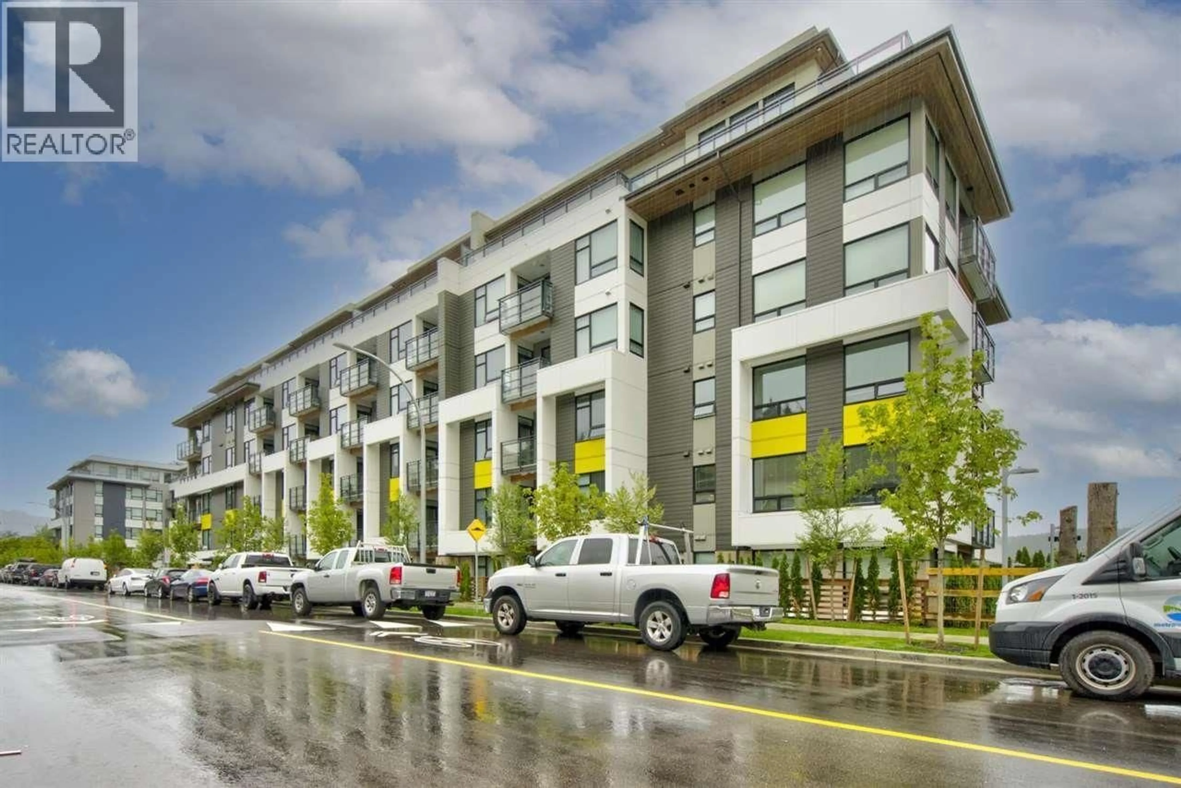 Patio, street for 112 - 3038 ST. GEORGE STREET STREET, Port Moody British Columbia V3H0L3