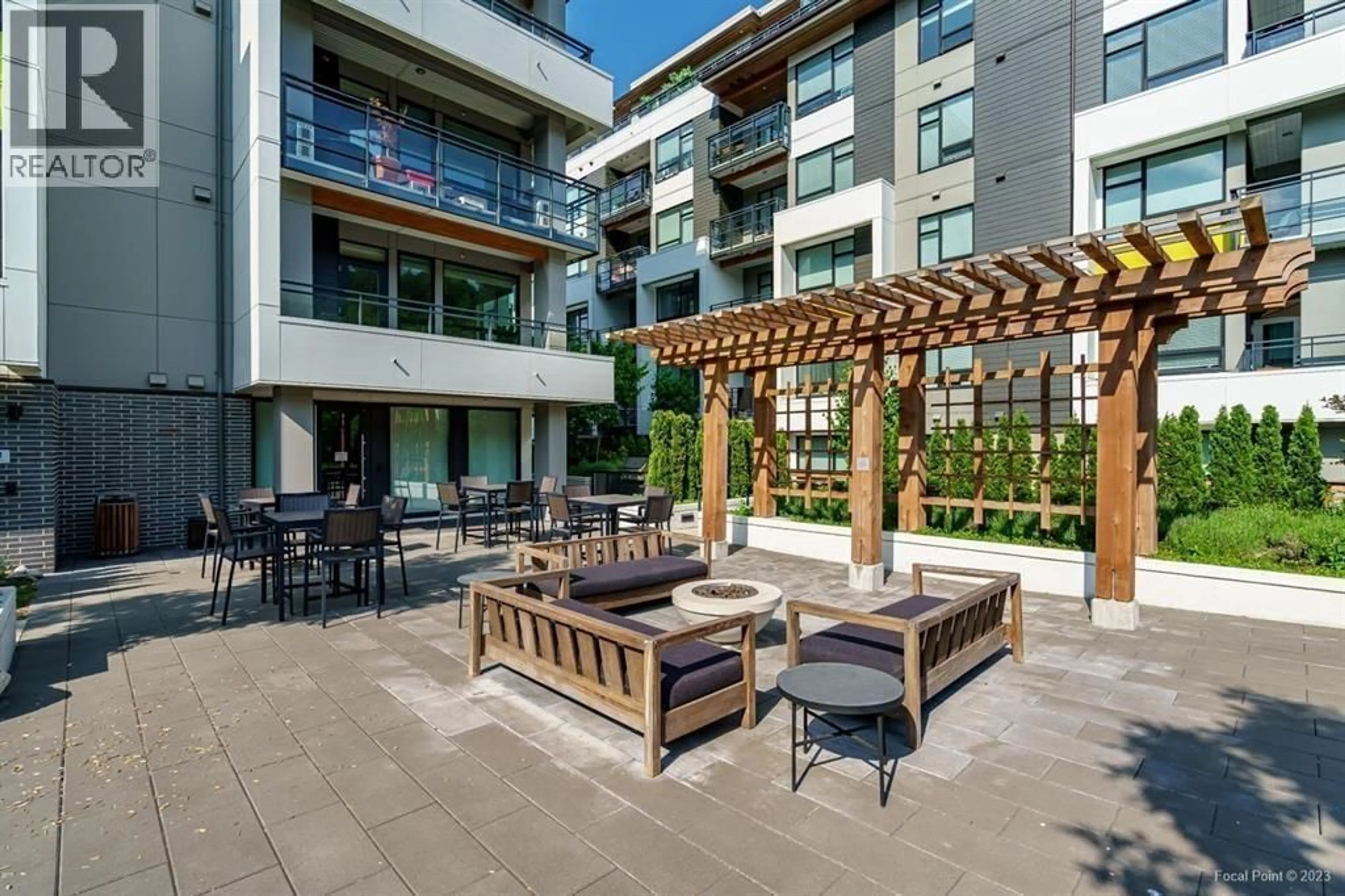 Patio, street for 112 - 3038 ST. GEORGE STREET STREET, Port Moody British Columbia V3H0L3