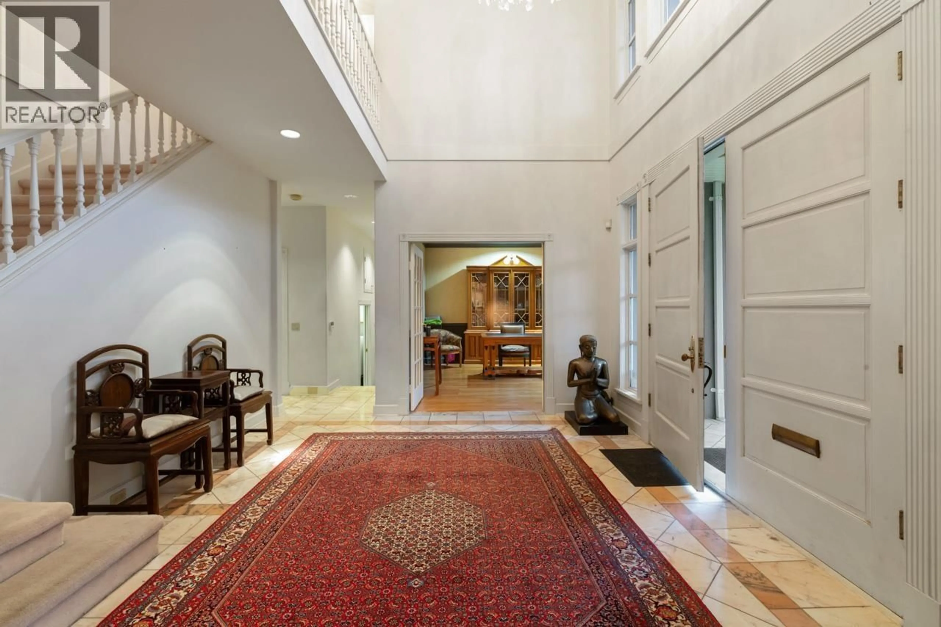 Indoor foyer for 3445 OSLER STREET, Vancouver British Columbia V6H2W4