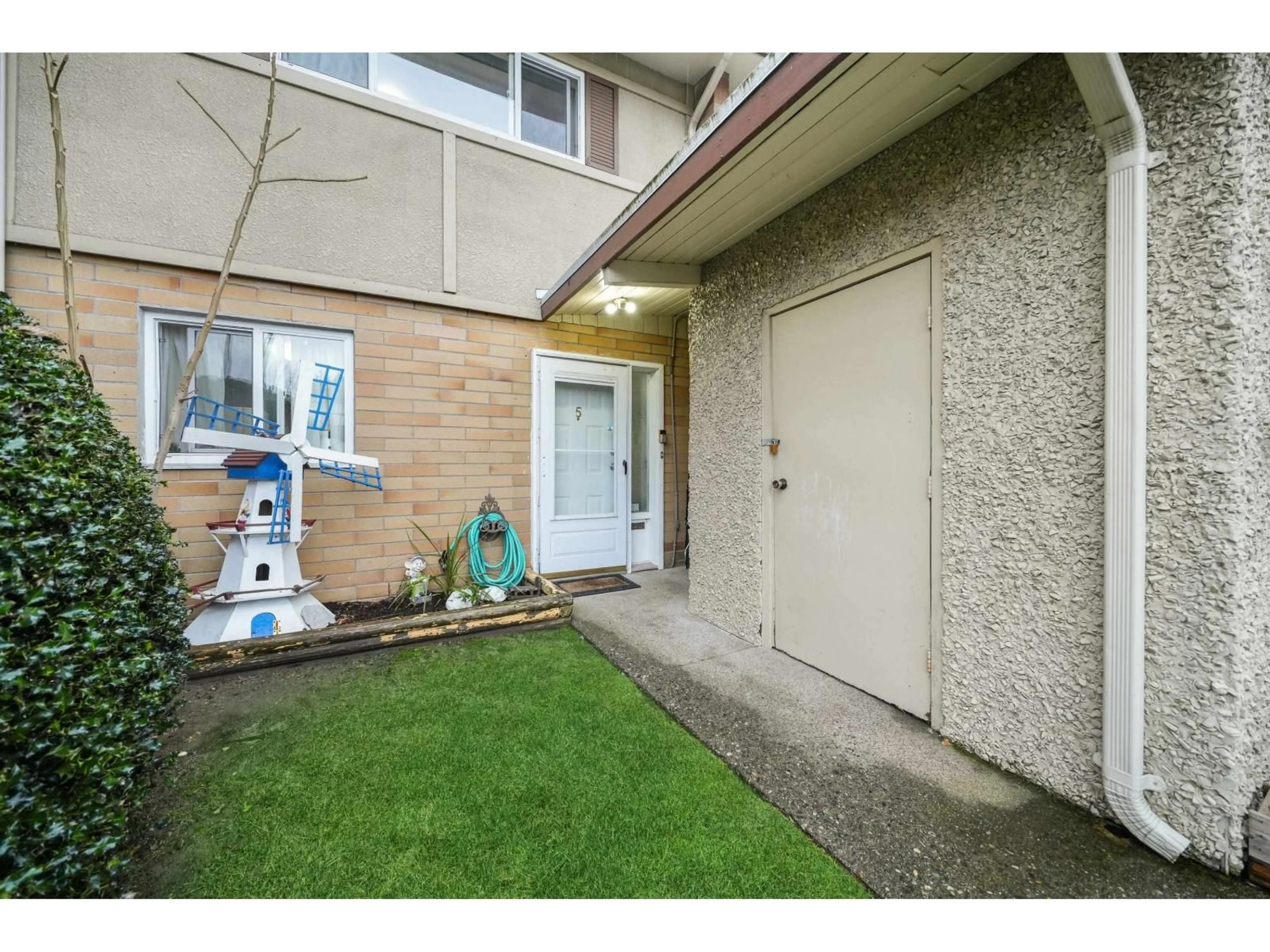 Unknown for 5 - 2048 MCCALLUM ROAD, Abbotsford British Columbia V2S3N4