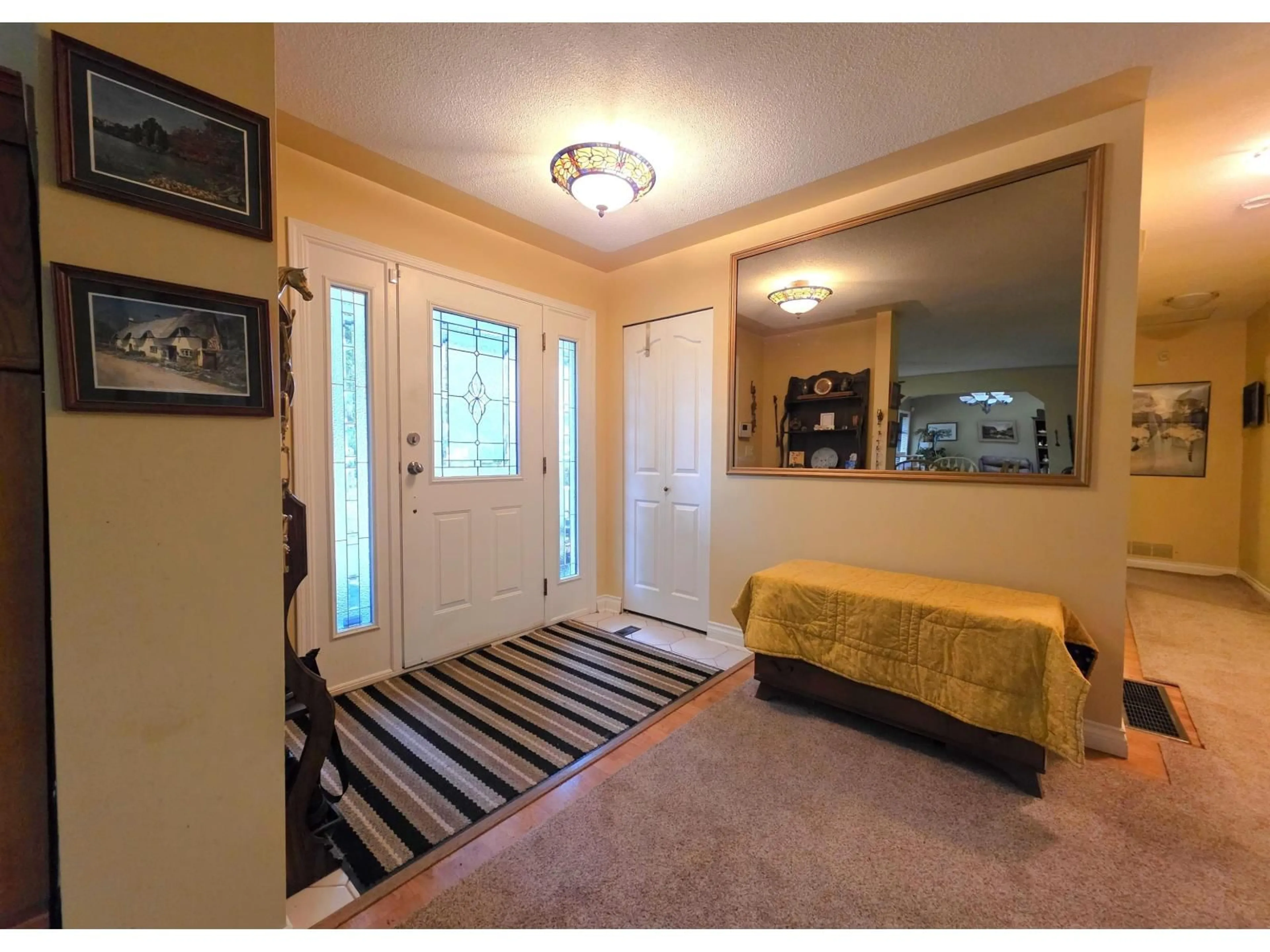 Indoor entryway for 3319 275 STREET, Langley British Columbia V4W3J3