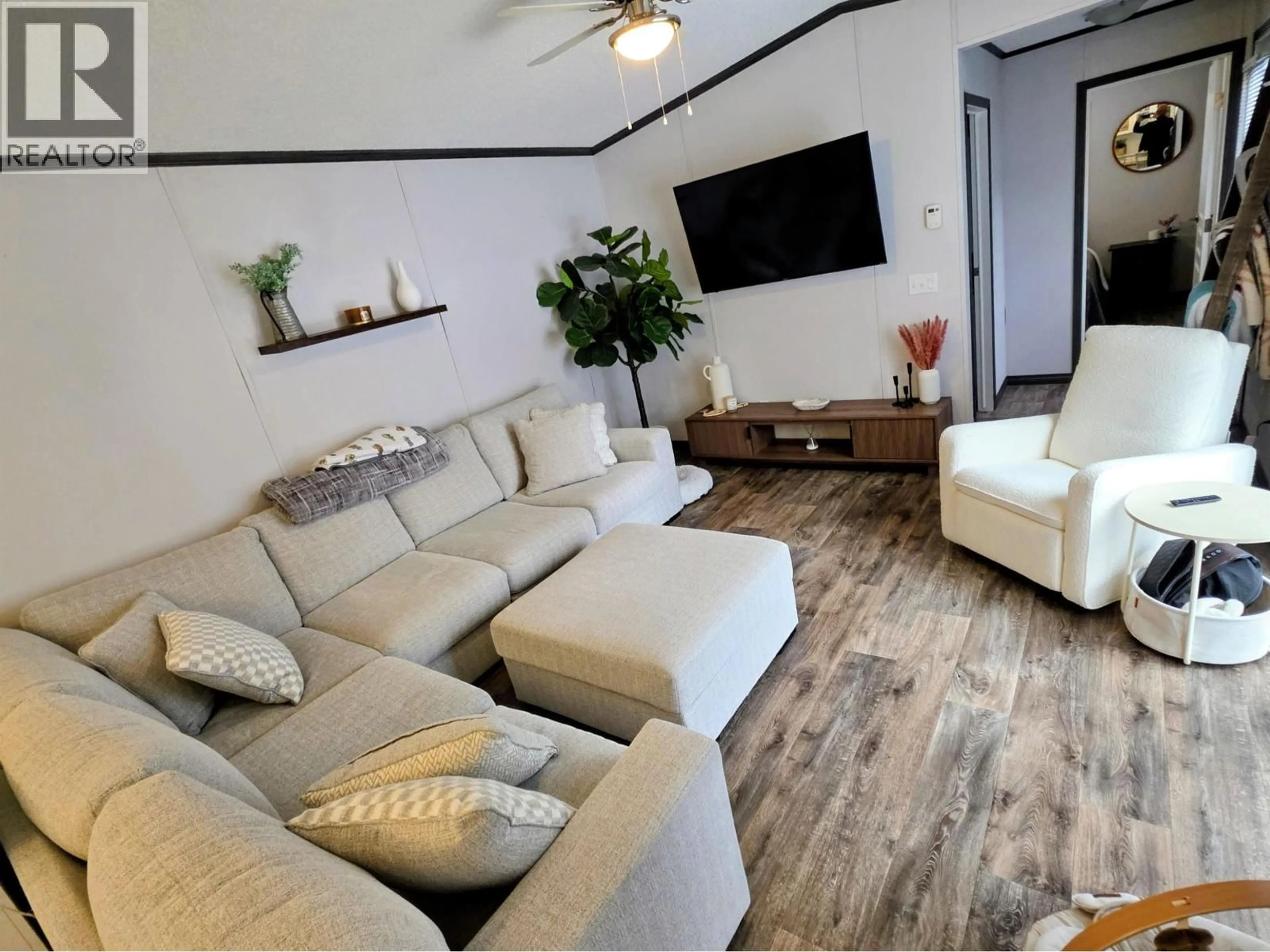 Living room with furniture, unknown for B3 - 5931 COOK COURT, Prince George British Columbia V2K3A3