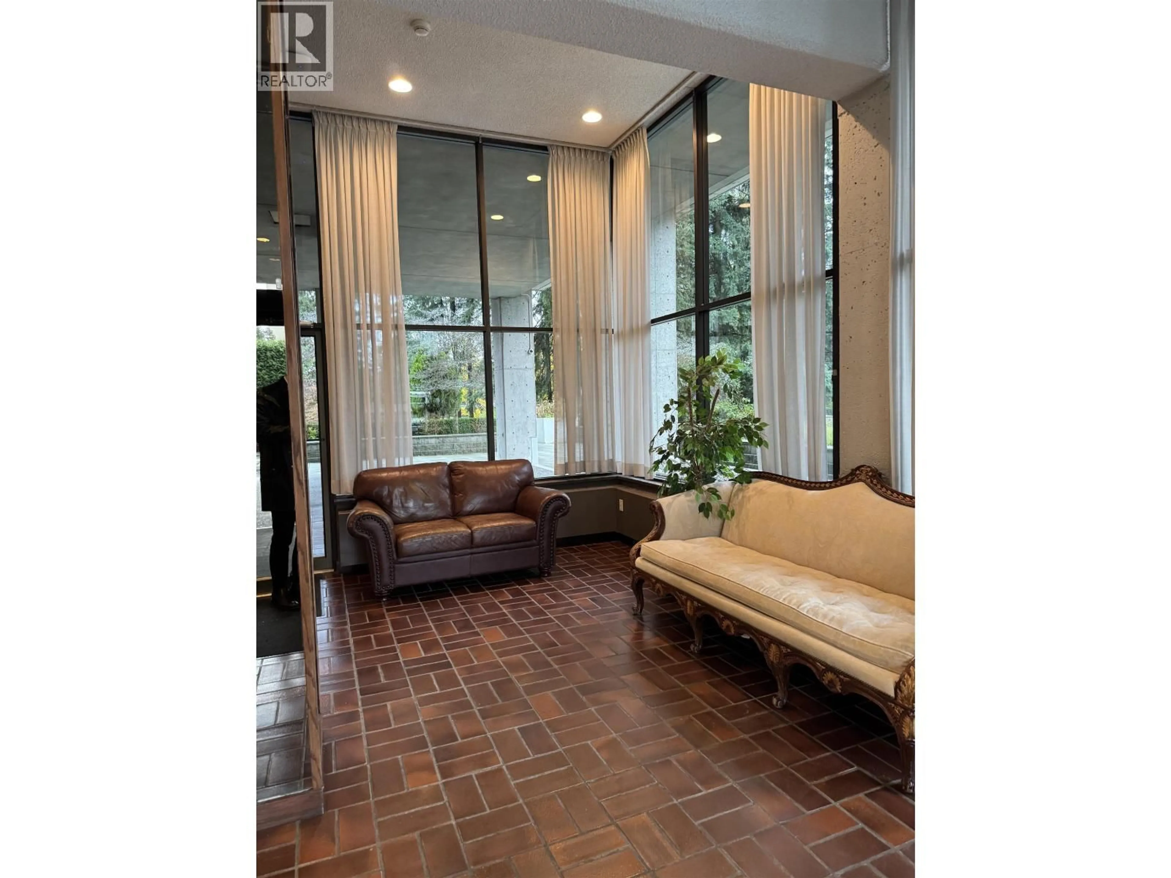 Lobby for 1401 - 3755 BARTLETT COURT, Burnaby British Columbia V3J7G7