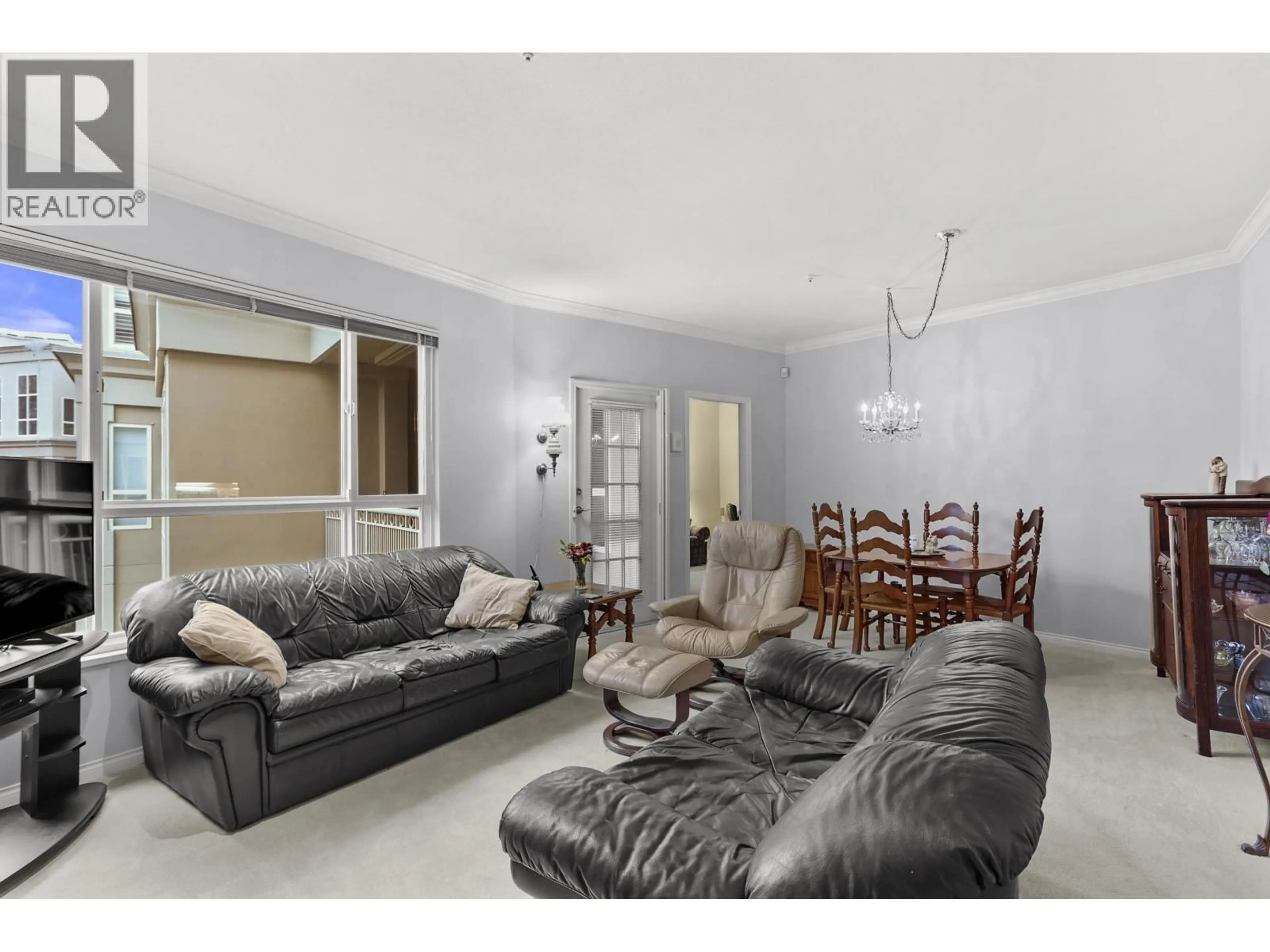 Living room with furniture, unknown for 343 - 3098 GUILDFORD WAY, Coquitlam British Columbia V3B7W8