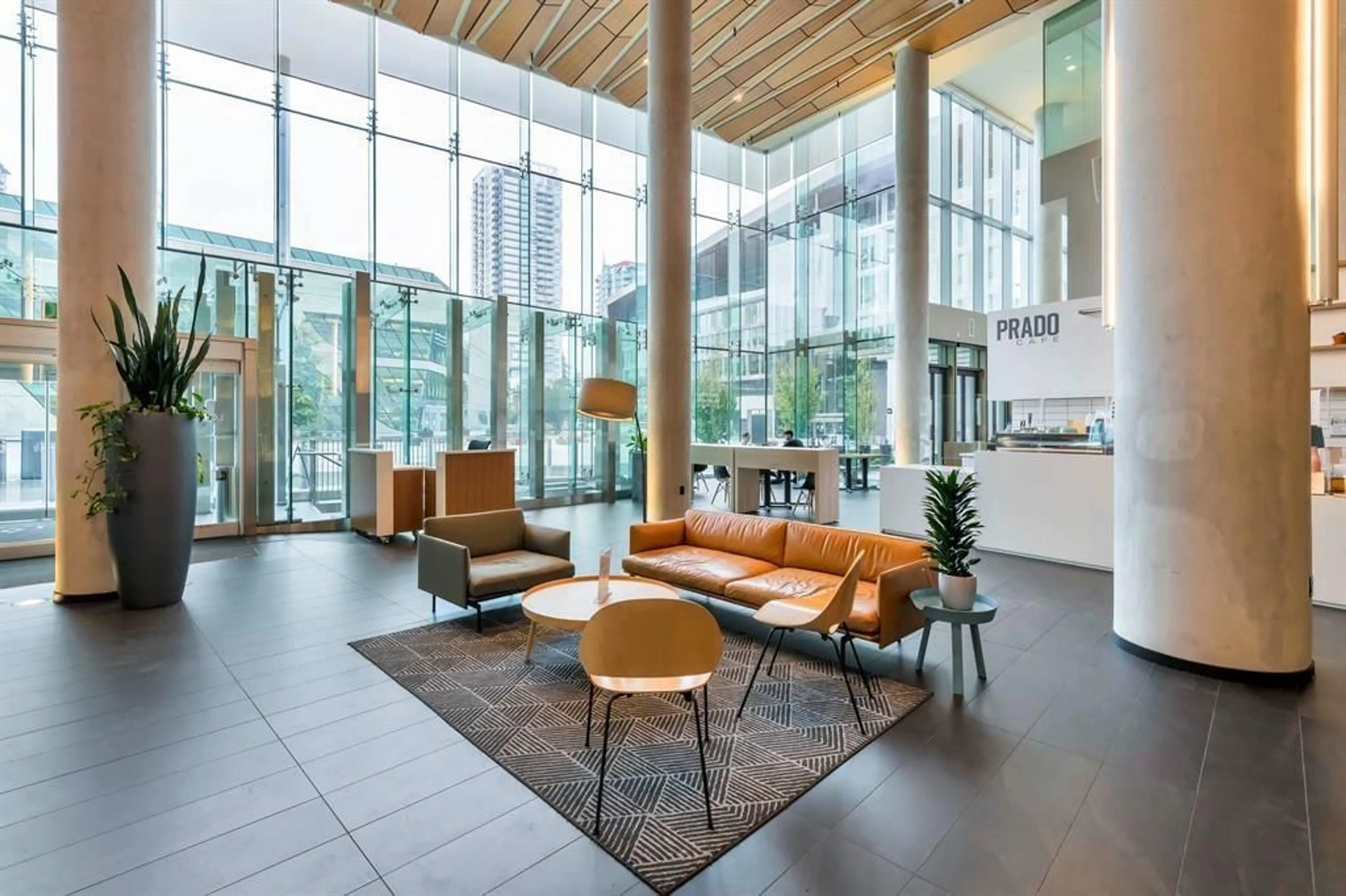 Lobby for 3808 - 13495 CENTRAL AVENUE, Surrey British Columbia V3T0K2