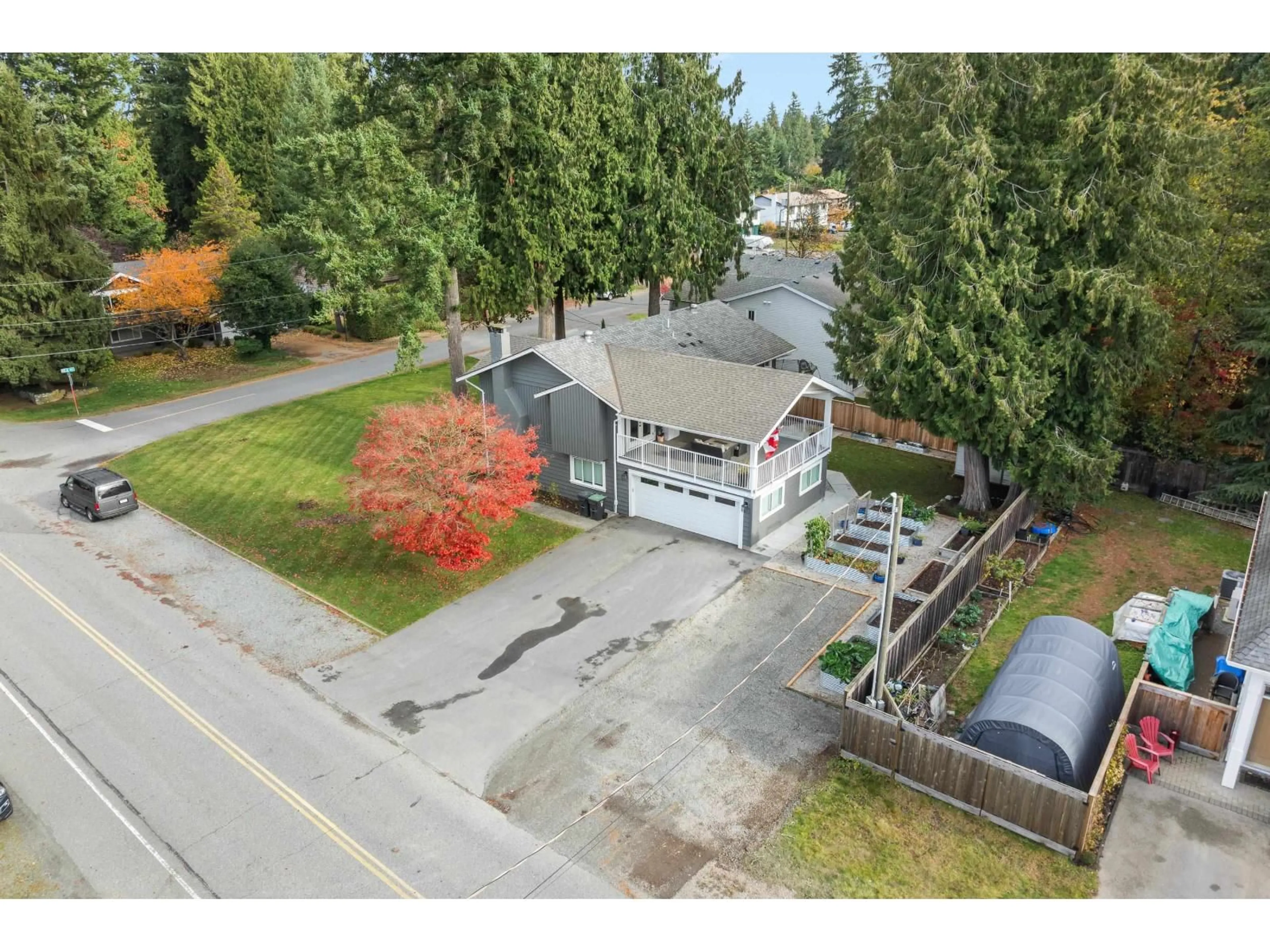 A pic from outside/outdoor area/front of a property/back of a property/a pic from drone, street for 20060 43A AVENUE, Langley British Columbia V2Z2R7