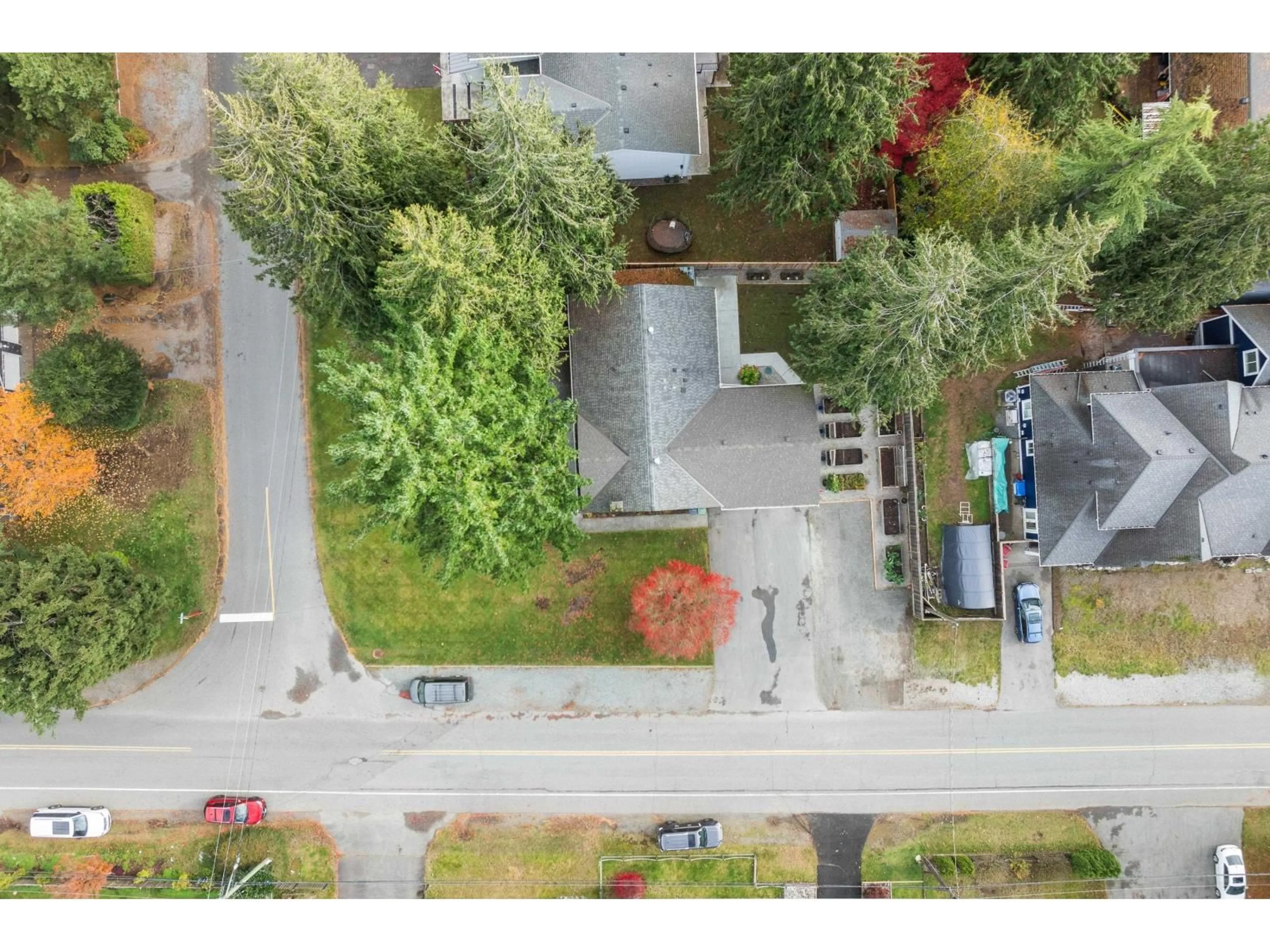 A pic from outside/outdoor area/front of a property/back of a property/a pic from drone, street for 20060 43A AVENUE, Langley British Columbia V2Z2R7