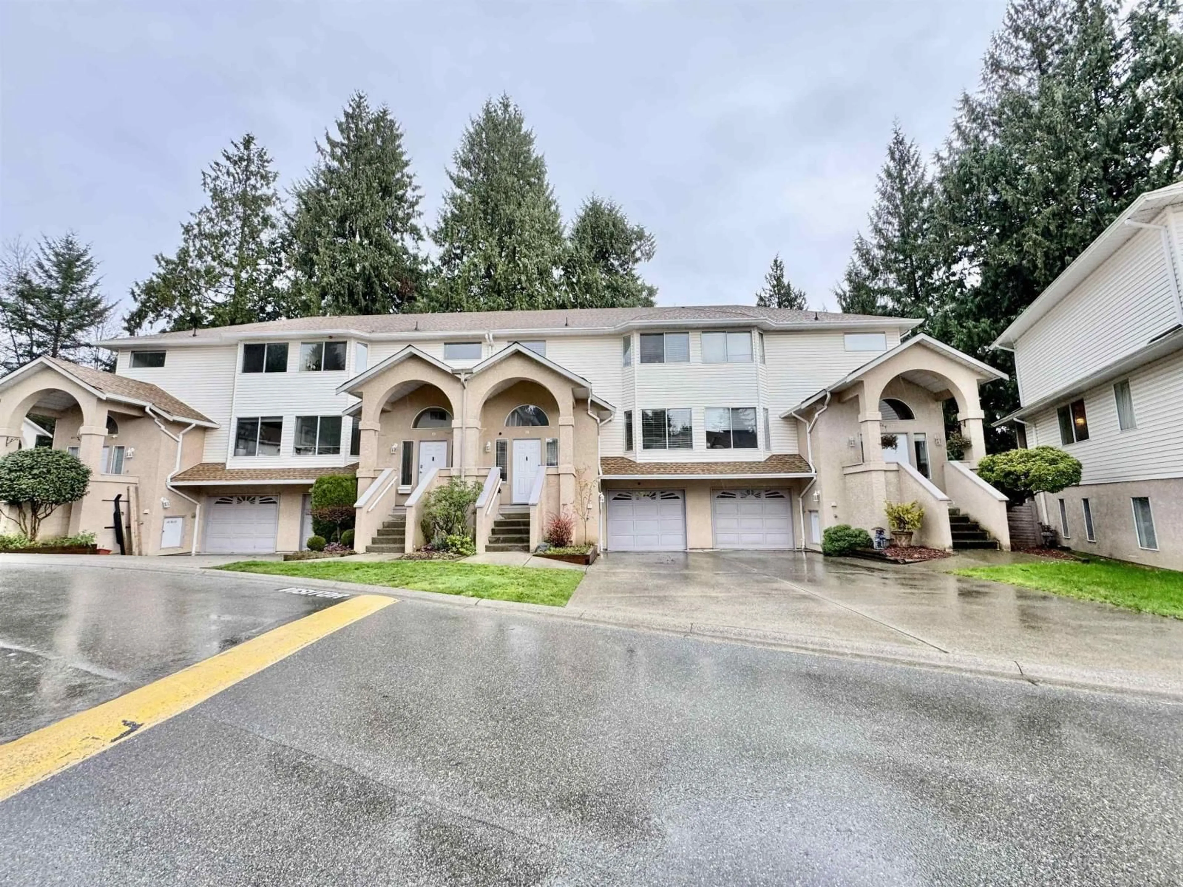 Unknown for 18 - 32339 7TH AVENUE, Mission British Columbia V2V6T7