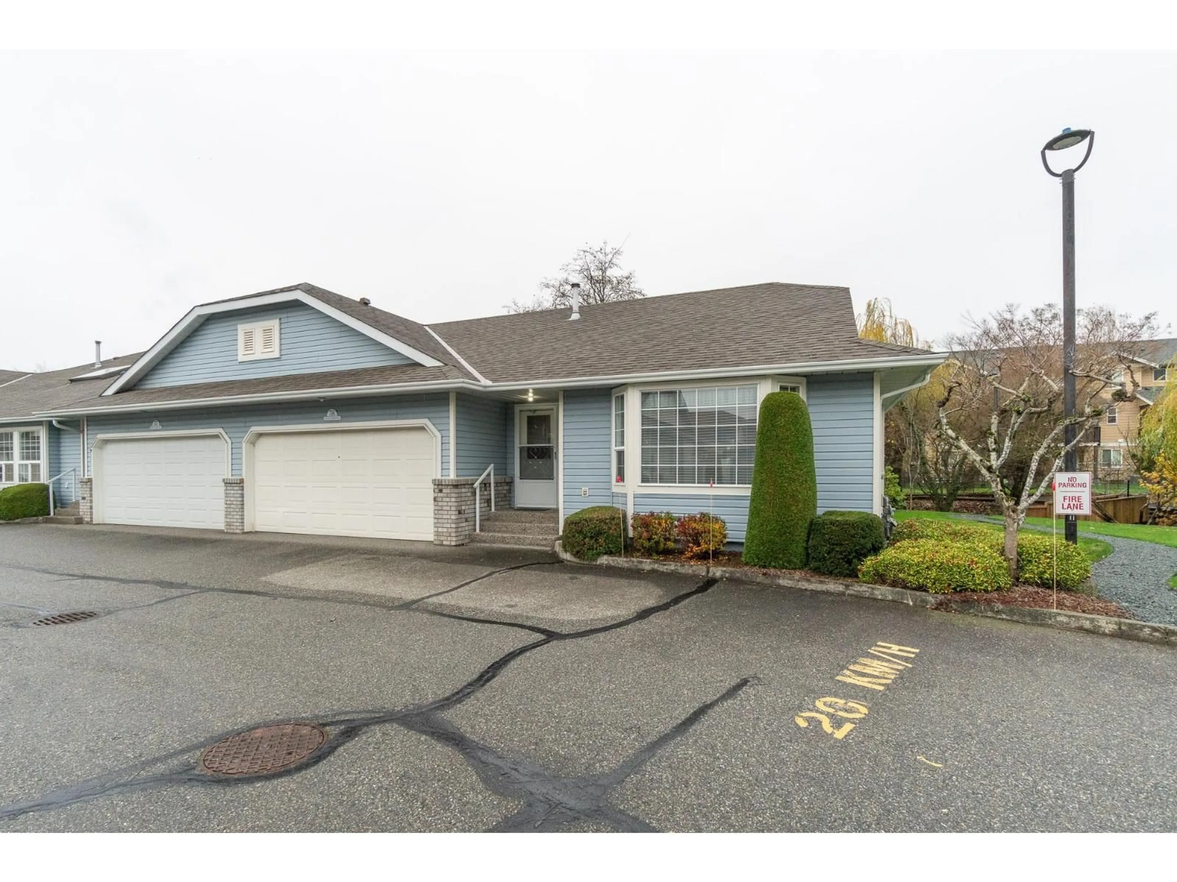 Home with vinyl exterior material, street for 38 - 45175 WELLS ROAD, Chilliwack British Columbia V2R3K7