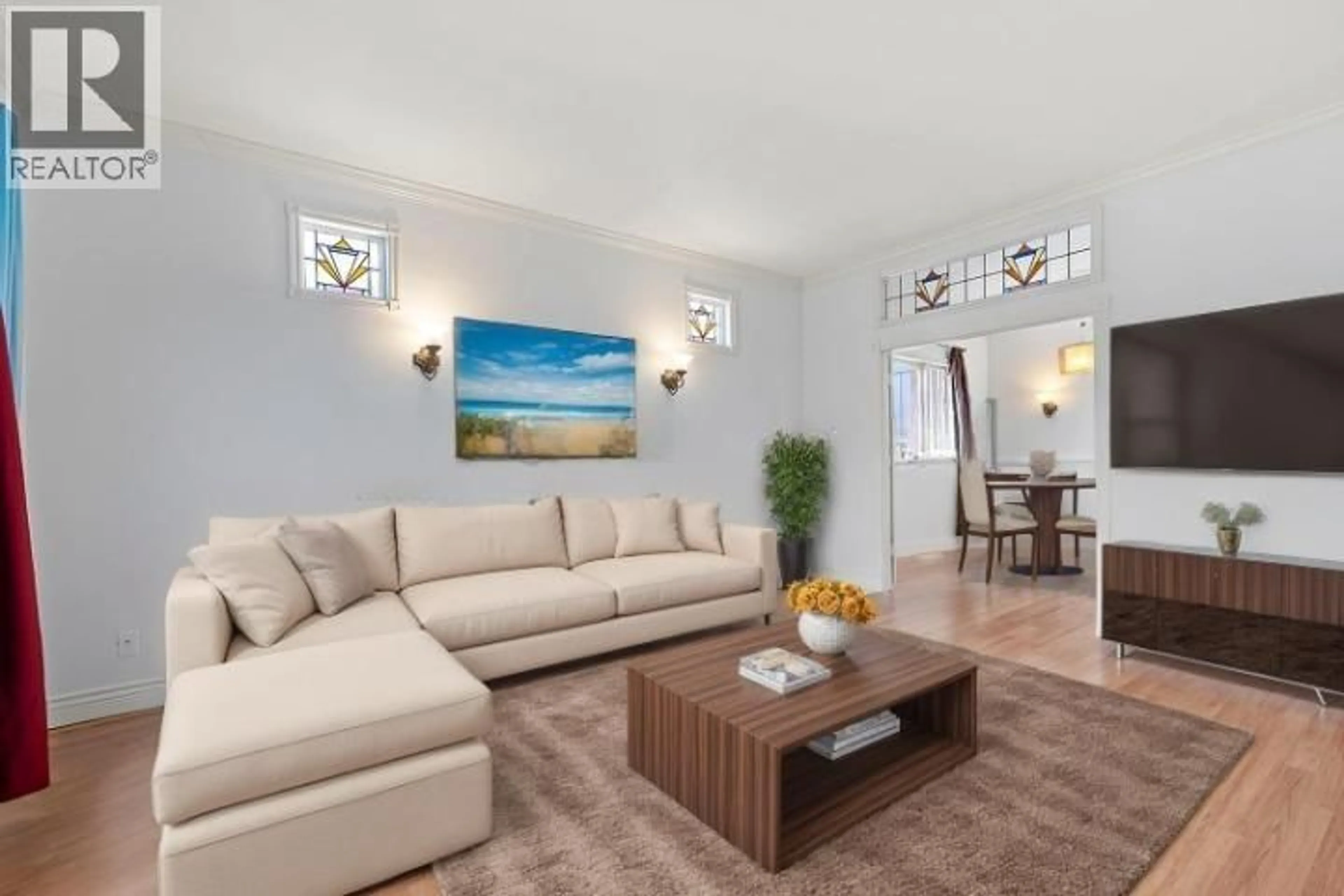 Living room with furniture, unknown for 1027 NANAIMO STREET, New Westminster British Columbia V3M2E7