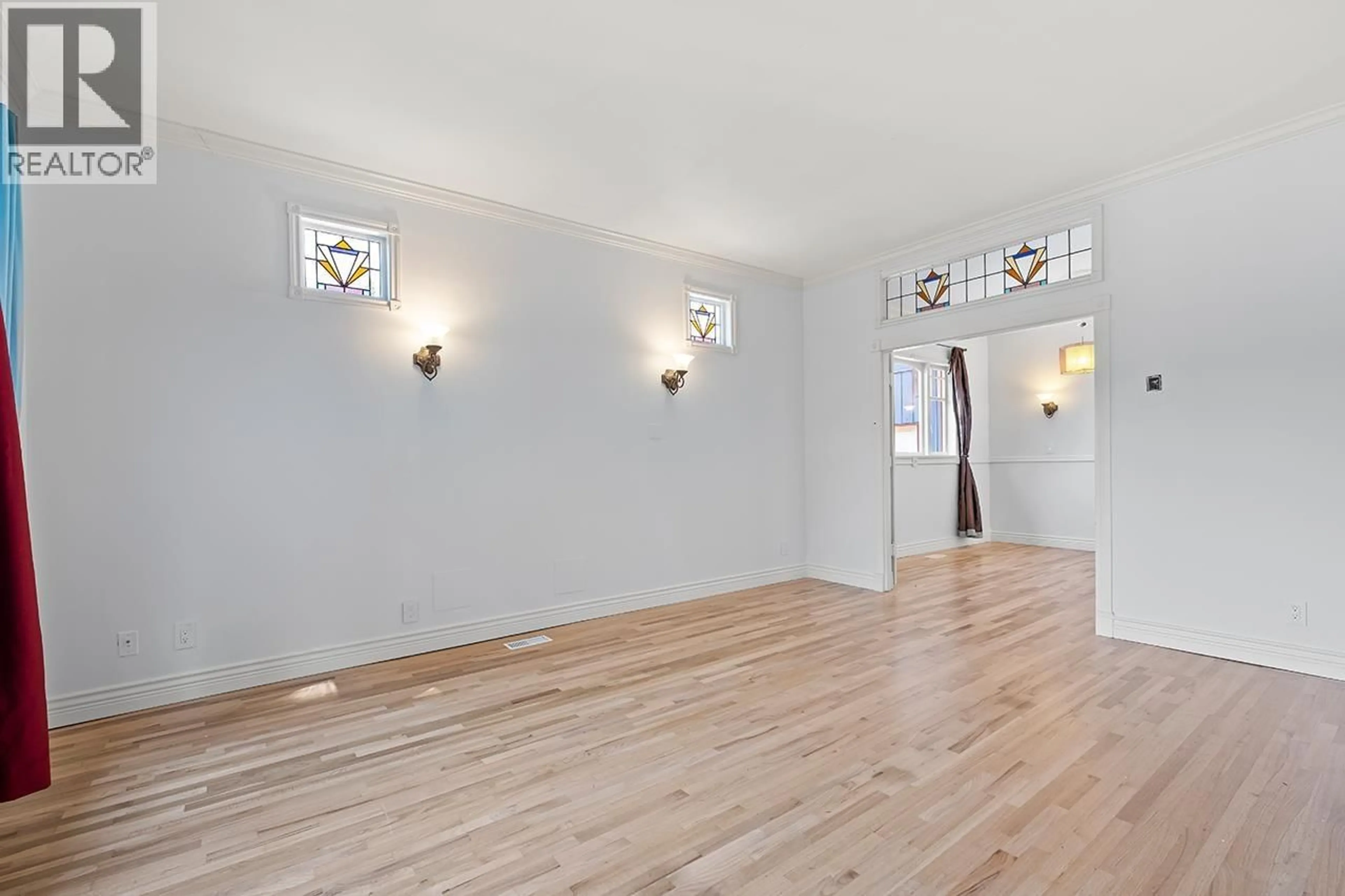 A pic of a room for 1027 NANAIMO STREET, New Westminster British Columbia V3M2E7