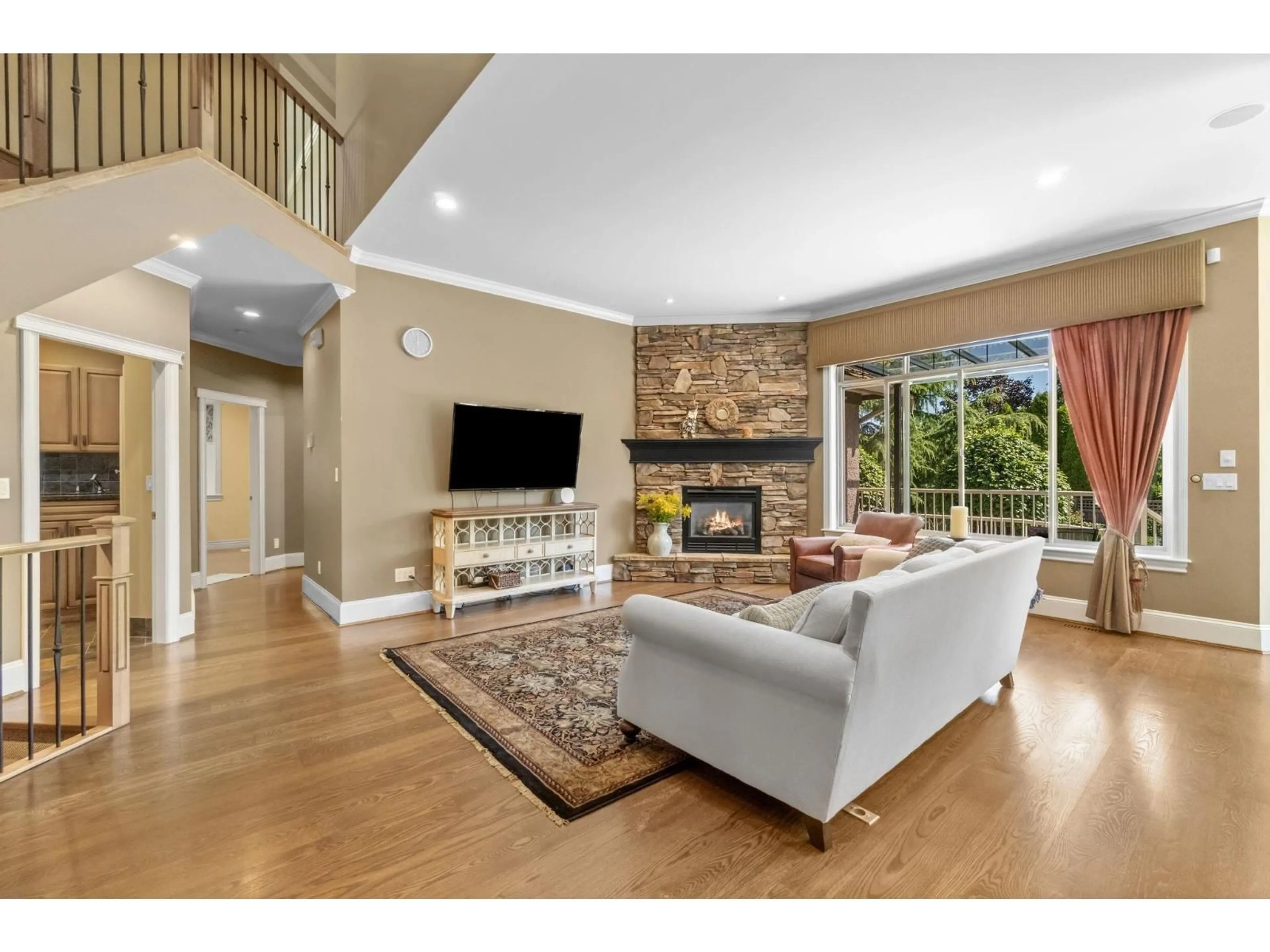 Living room with furniture, unknown for 3918 156B STREET, Surrey British Columbia V3Z0K8