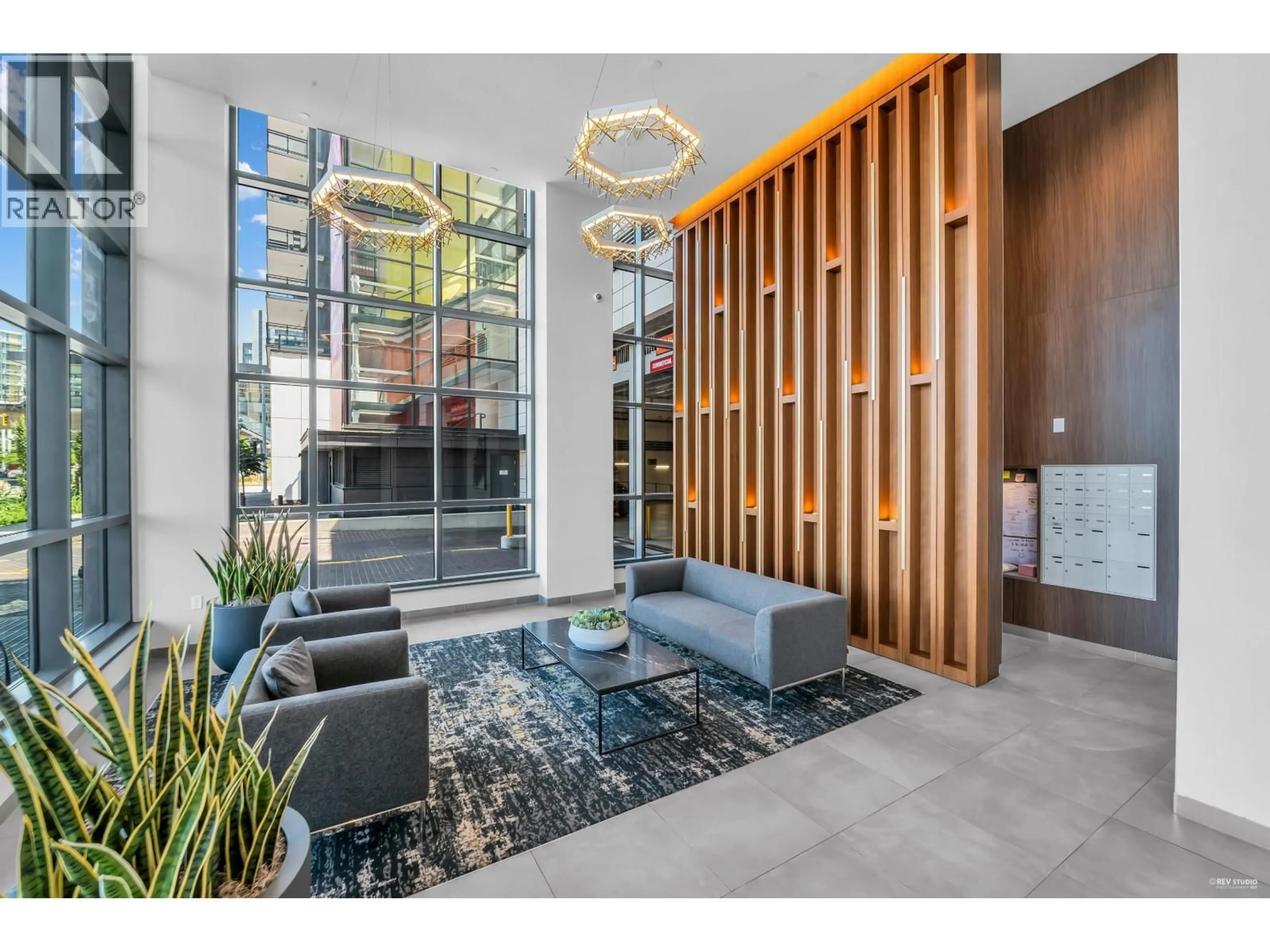 Indoor foyer for 612 - 8160 MCMYN WAY, Richmond British Columbia V6X0V2