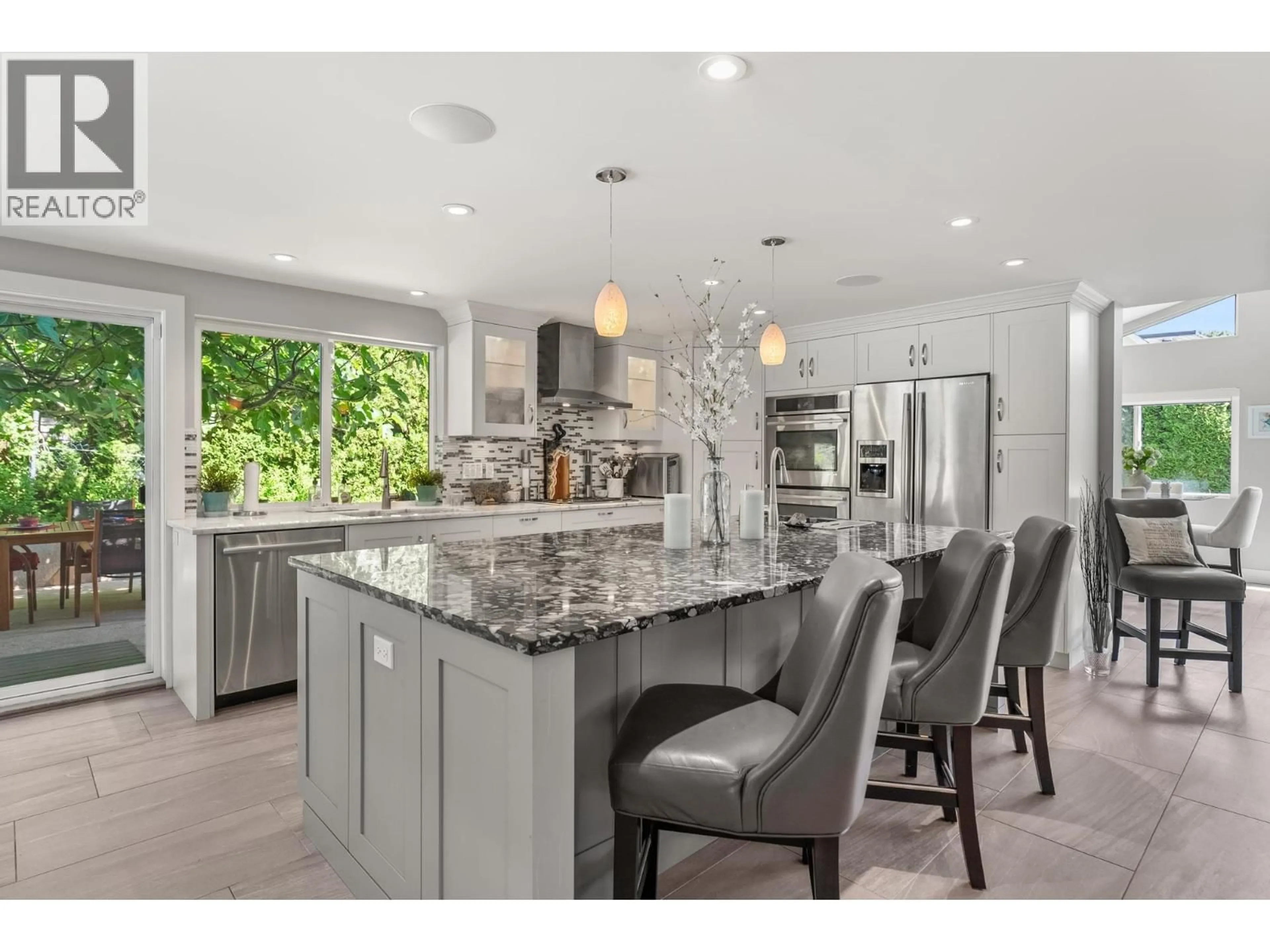 Open concept kitchen, ceramic/tile floor for 1110 PACIFIC DRIVE, Delta British Columbia V4M2K5