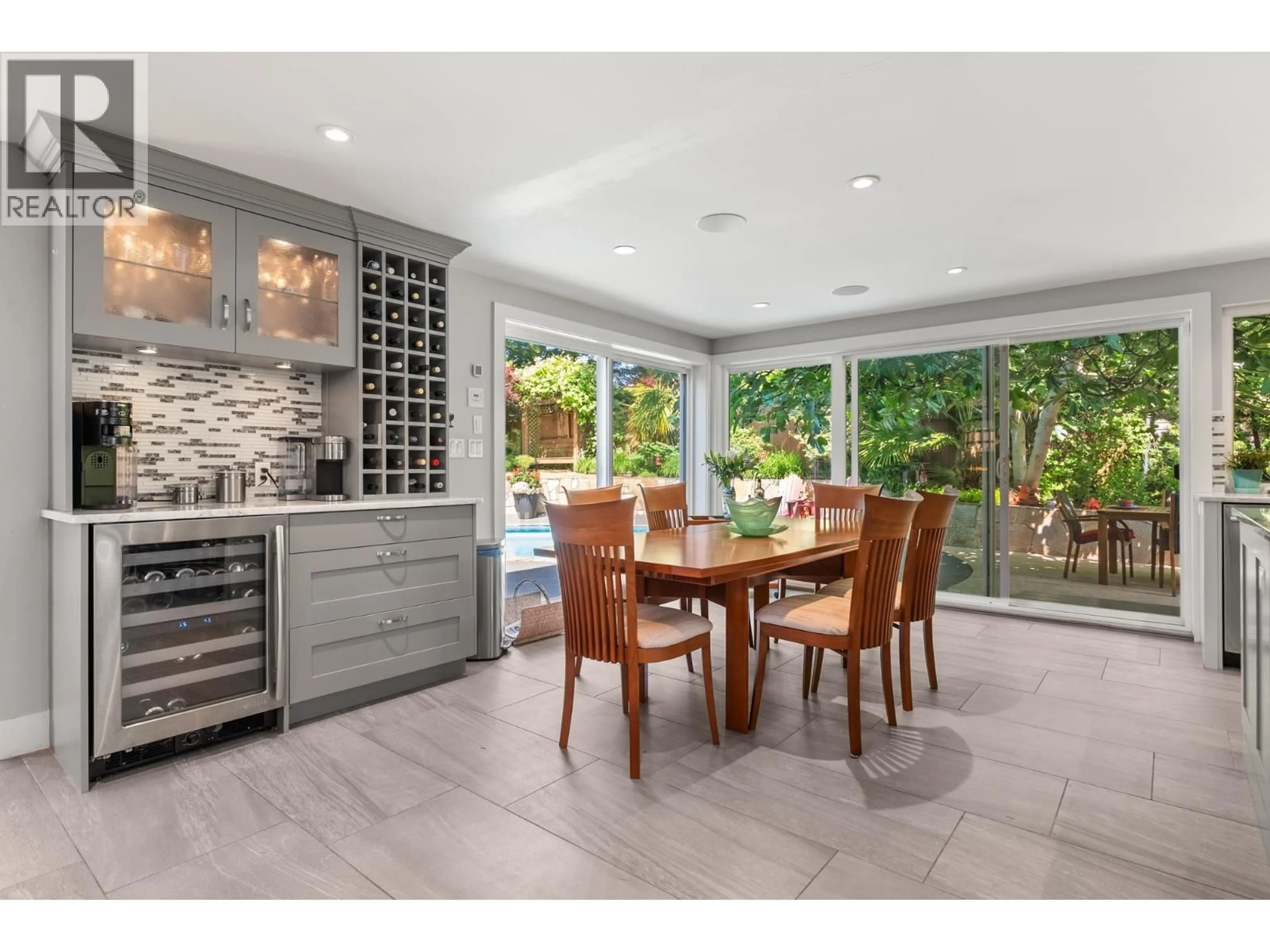 Contemporary kitchen, ceramic/tile floor for 1110 PACIFIC DRIVE, Delta British Columbia V4M2K5
