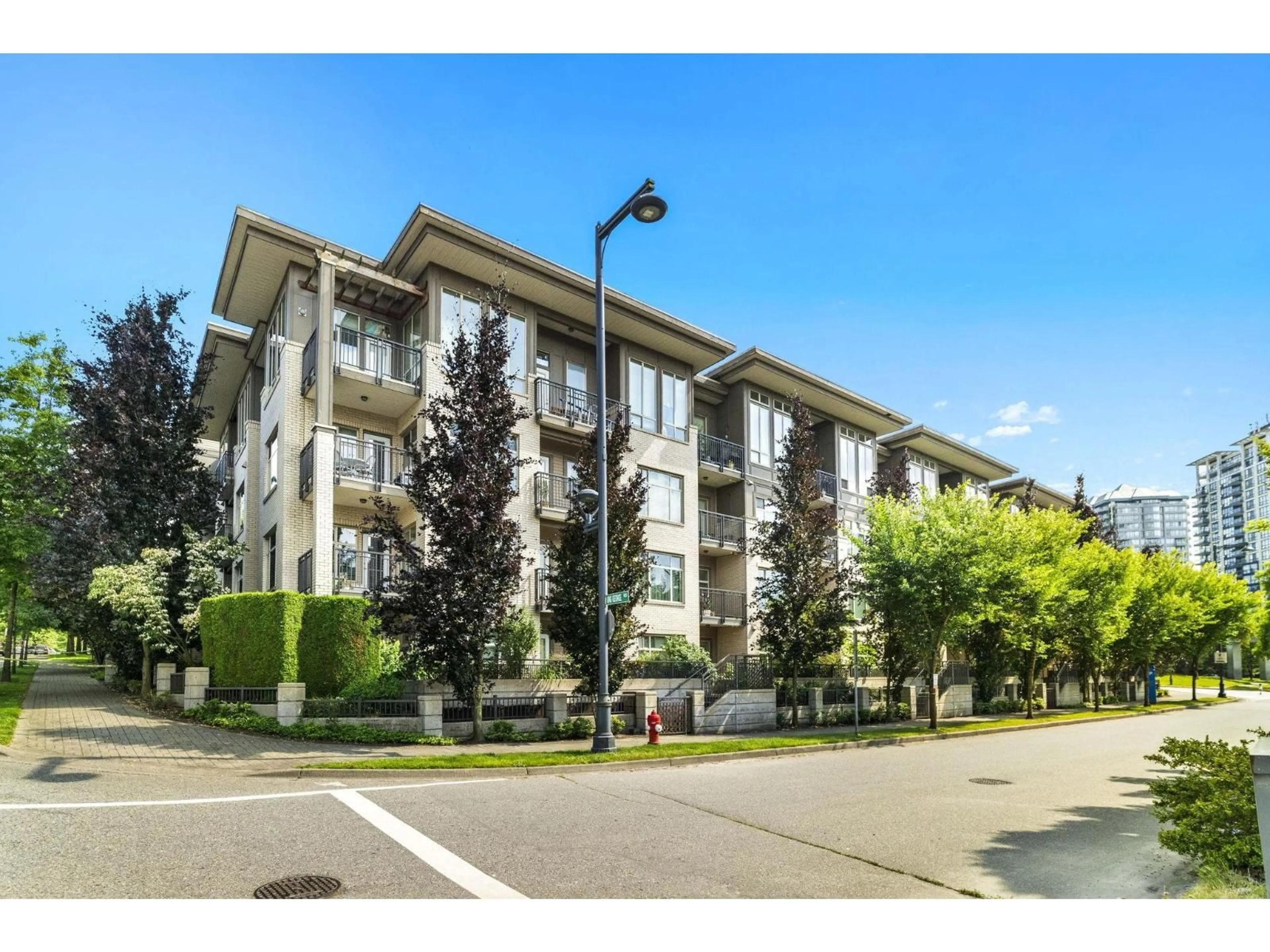 Patio, street for 405 - 13468 KING GEORGE BOULEVARD, Surrey British Columbia V3T0B5