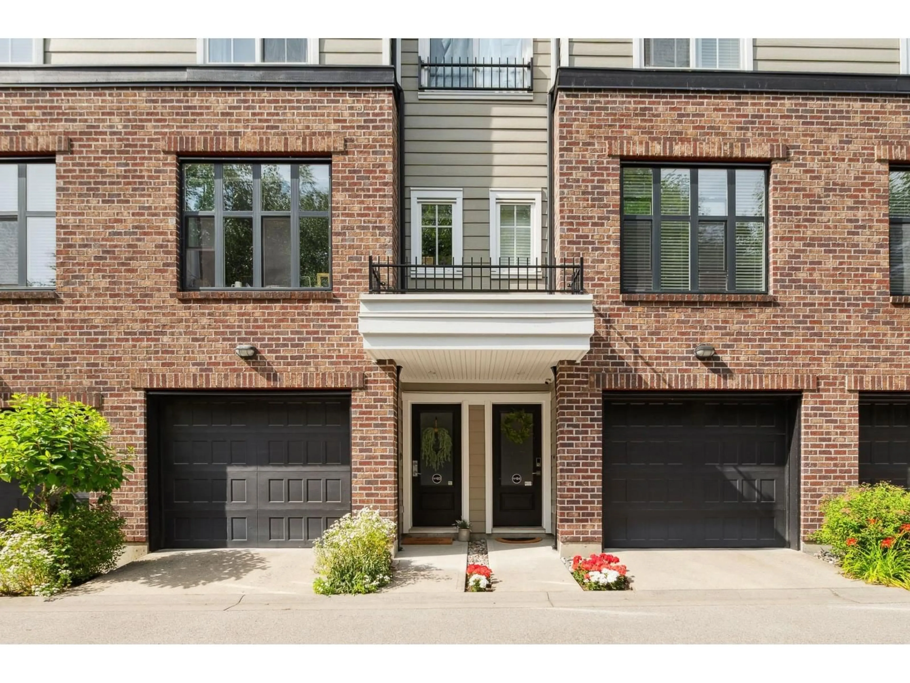 Home with brick exterior material, street for 94 - 15588 32 AVENUE, Surrey British Columbia V3Z0G3