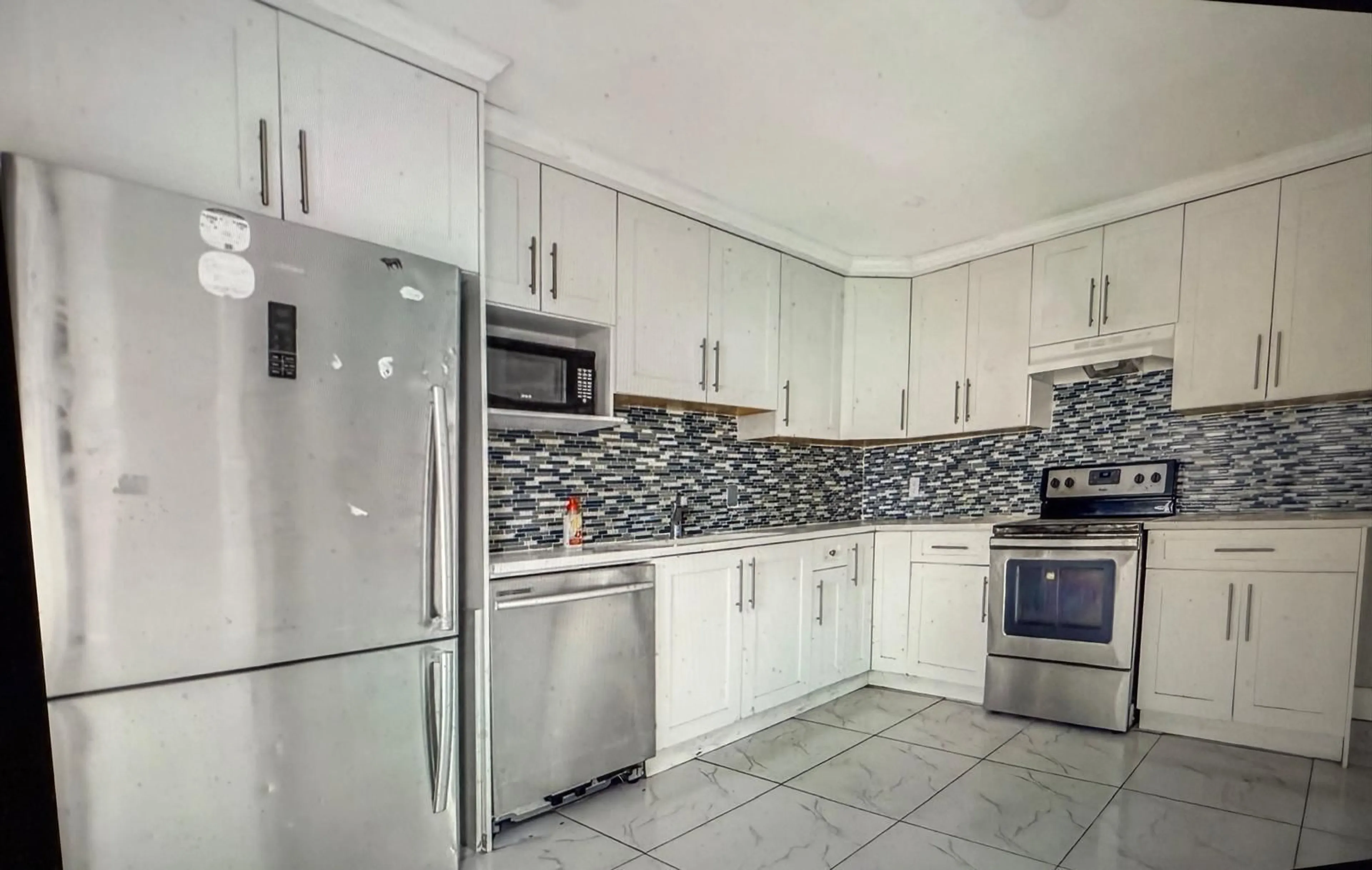 Unknown for 14782 107A AVENUE, Surrey British Columbia V3R1V1