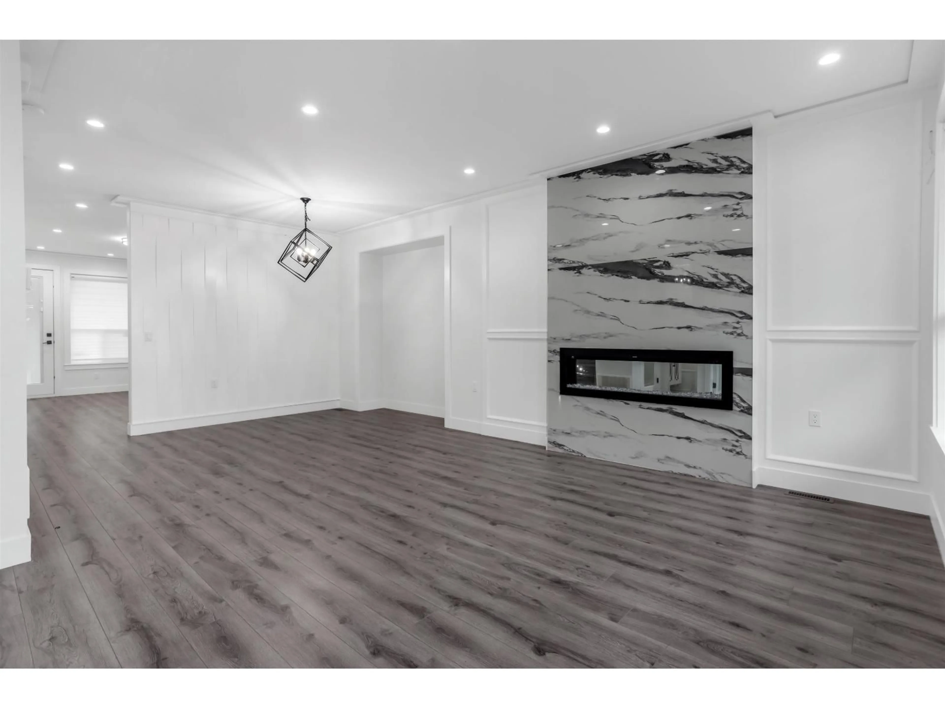 A pic of a room for 13762 112 AVENUE, Surrey British Columbia V3R2G3