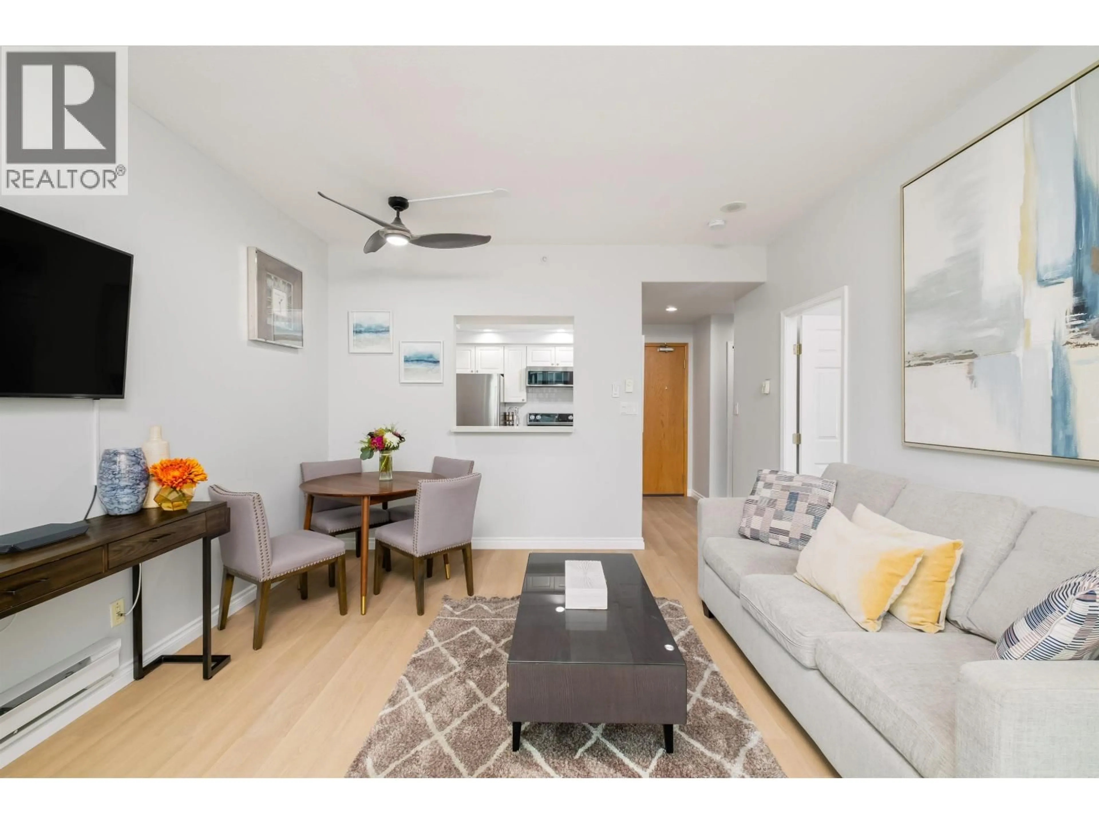 Living room with furniture, wood/laminate floor for 1105 - 1383 HOWE STREET, Vancouver British Columbia V6Z2R5