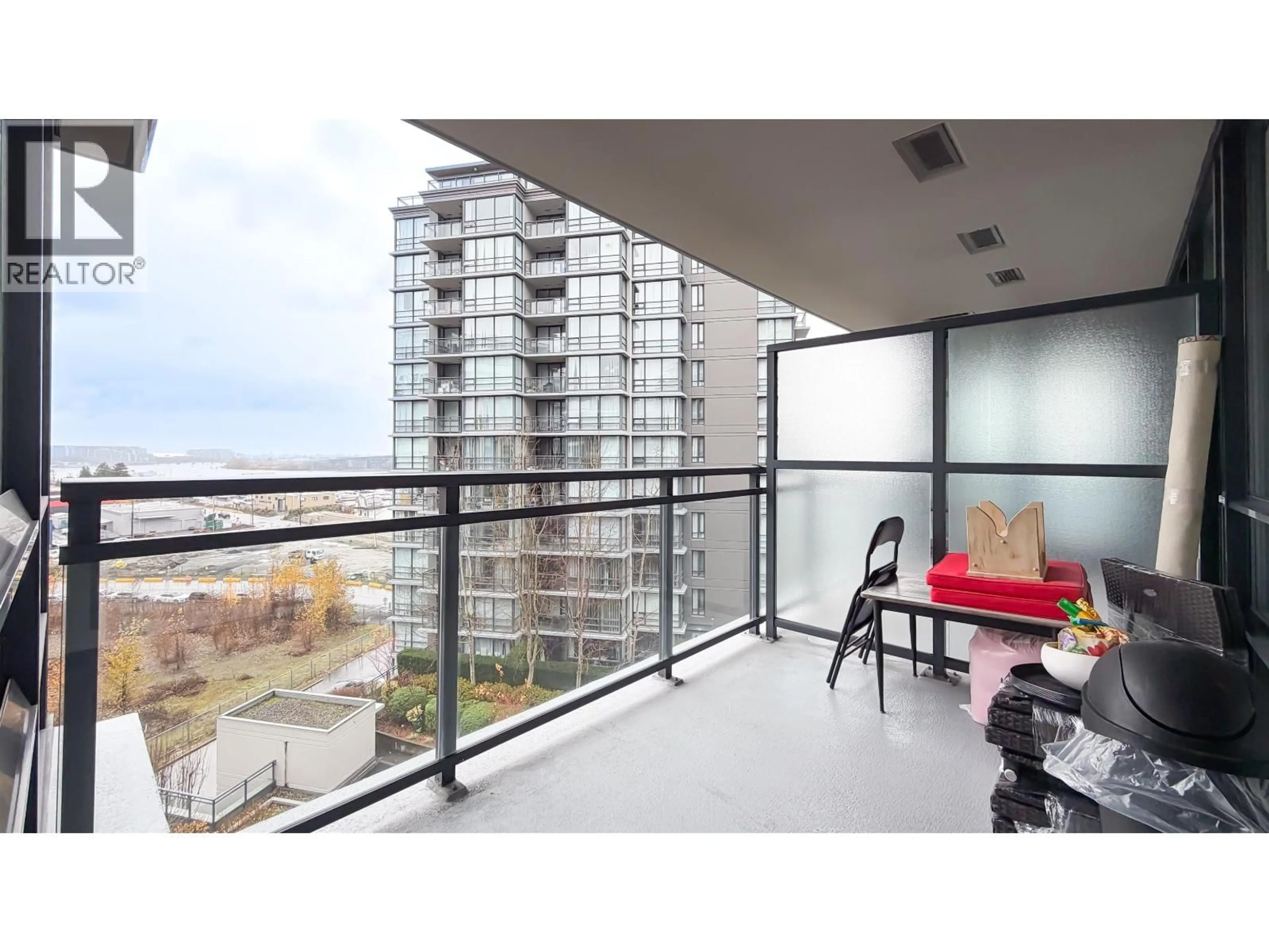 Balcony in the apartment, city buildings view from balcony for 1007 - 3111 CORVETTE WAY, Richmond British Columbia V6X4K3