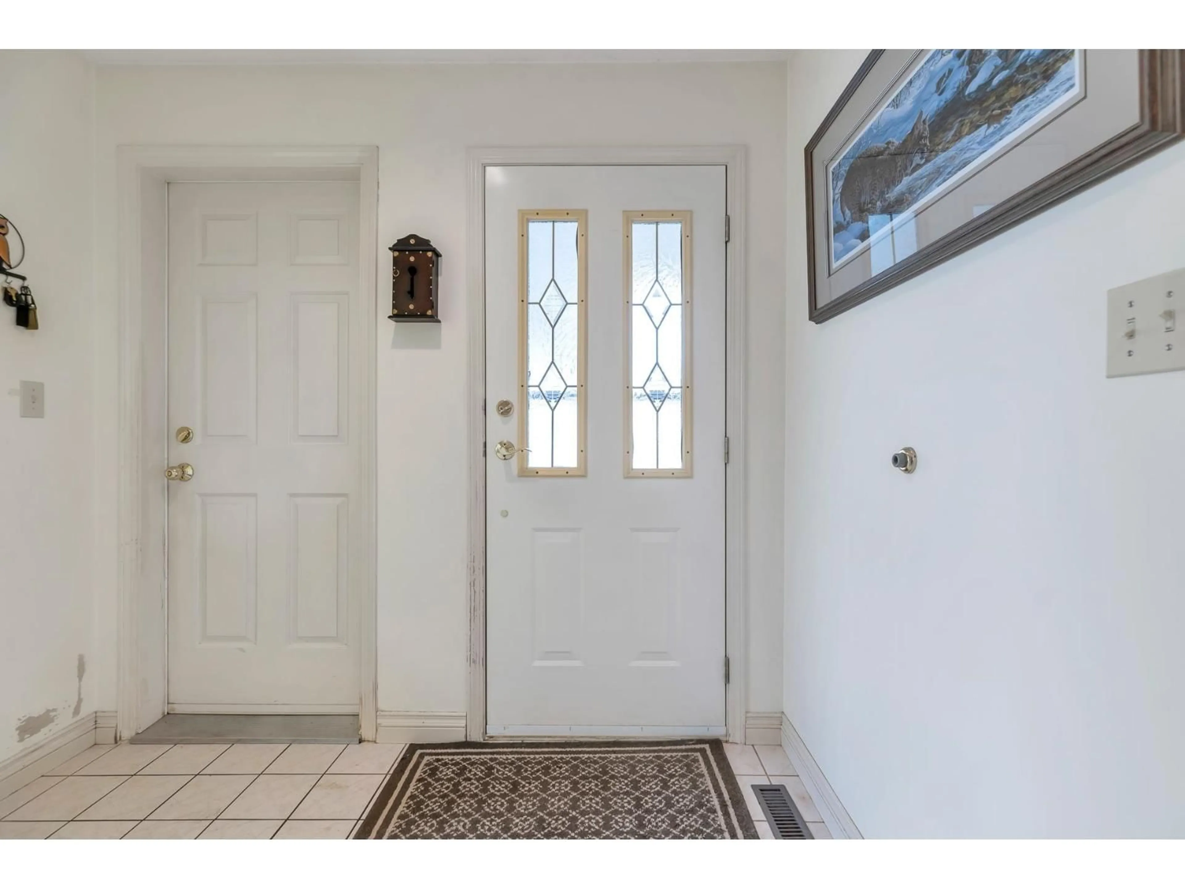 Indoor entryway for 18 - 5051 203 STREET, Langley British Columbia V3A1V5