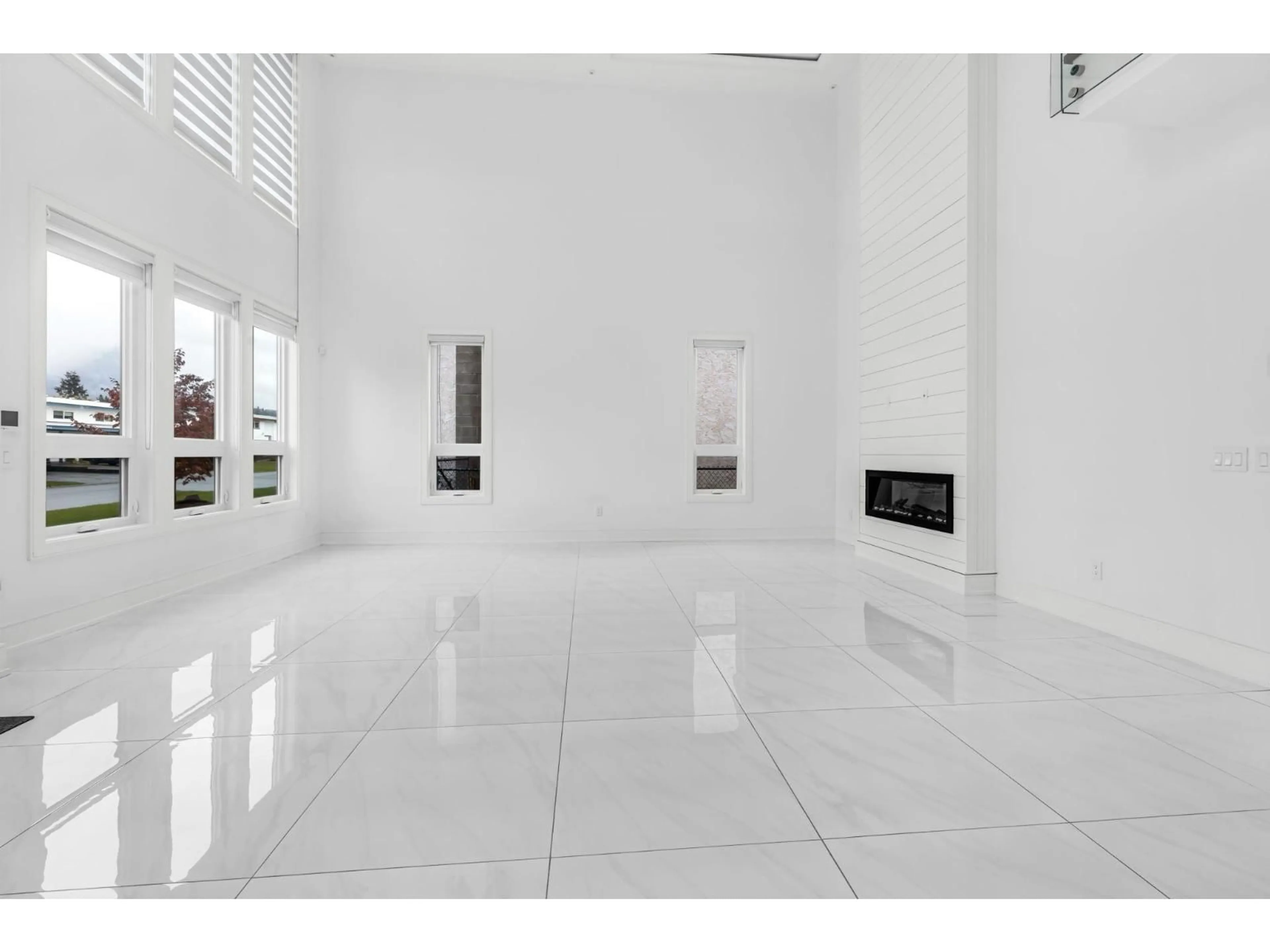 Indoor foyer for 6595 DAYTON DRIVE, Chilliwack British Columbia V2R1V4