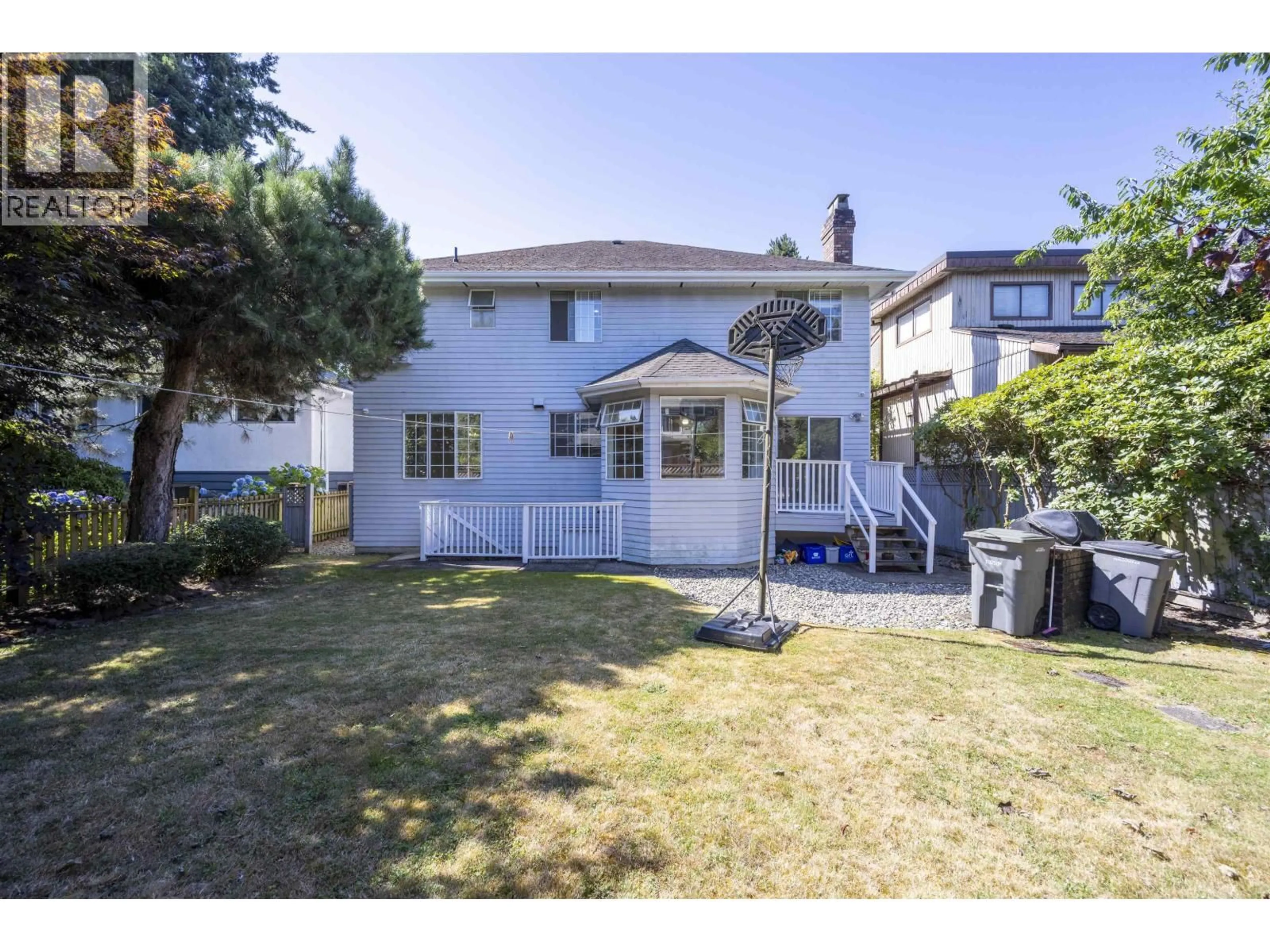 A pic from outside/outdoor area/front of a property/back of a property/a pic from drone, street for 2063 47TH AVENUE, Vancouver British Columbia V6M2M5