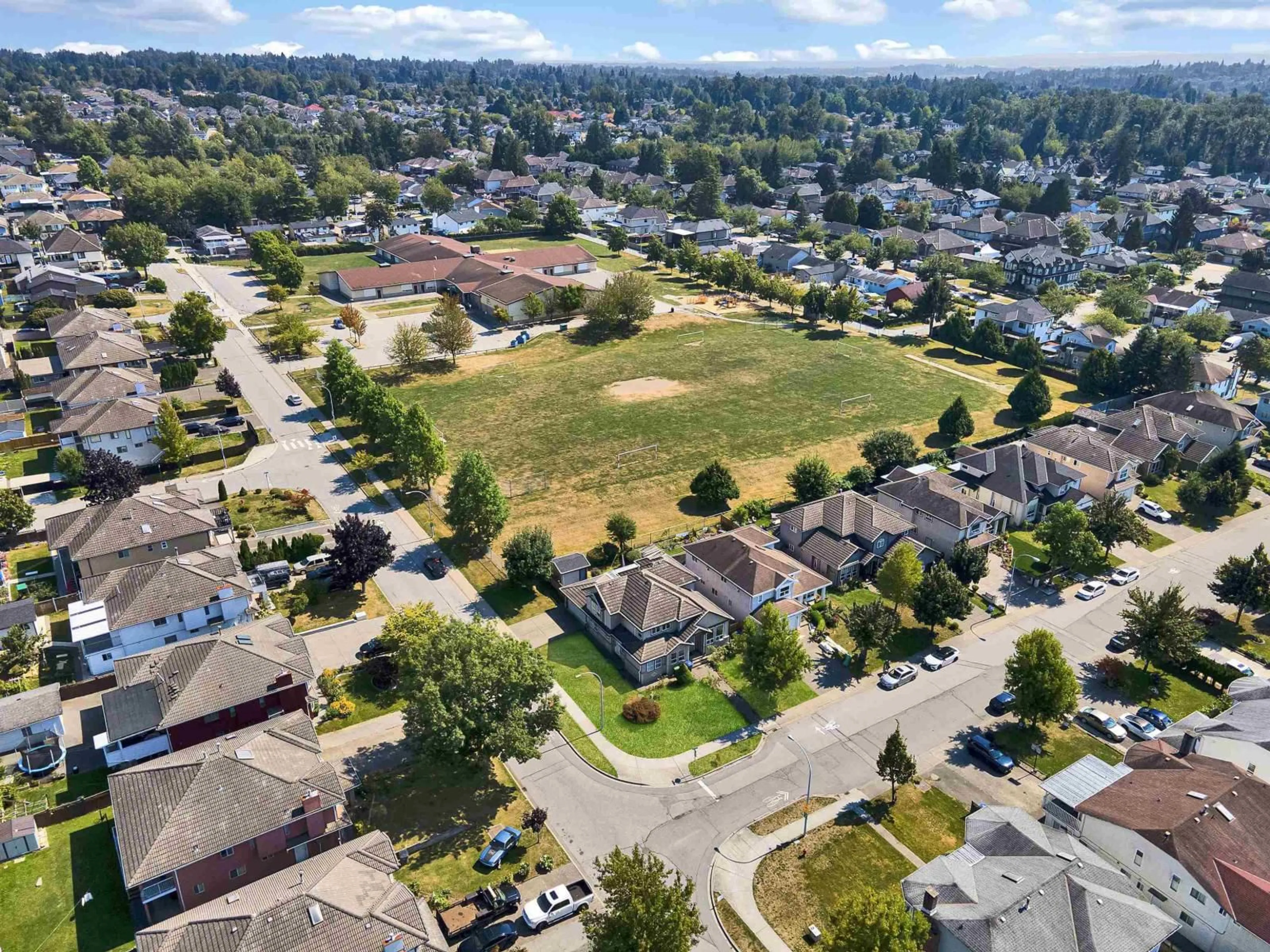 A pic from outside/outdoor area/front of a property/back of a property/a pic from drone, street for 9086 137A STREET, Surrey British Columbia V3V7N6