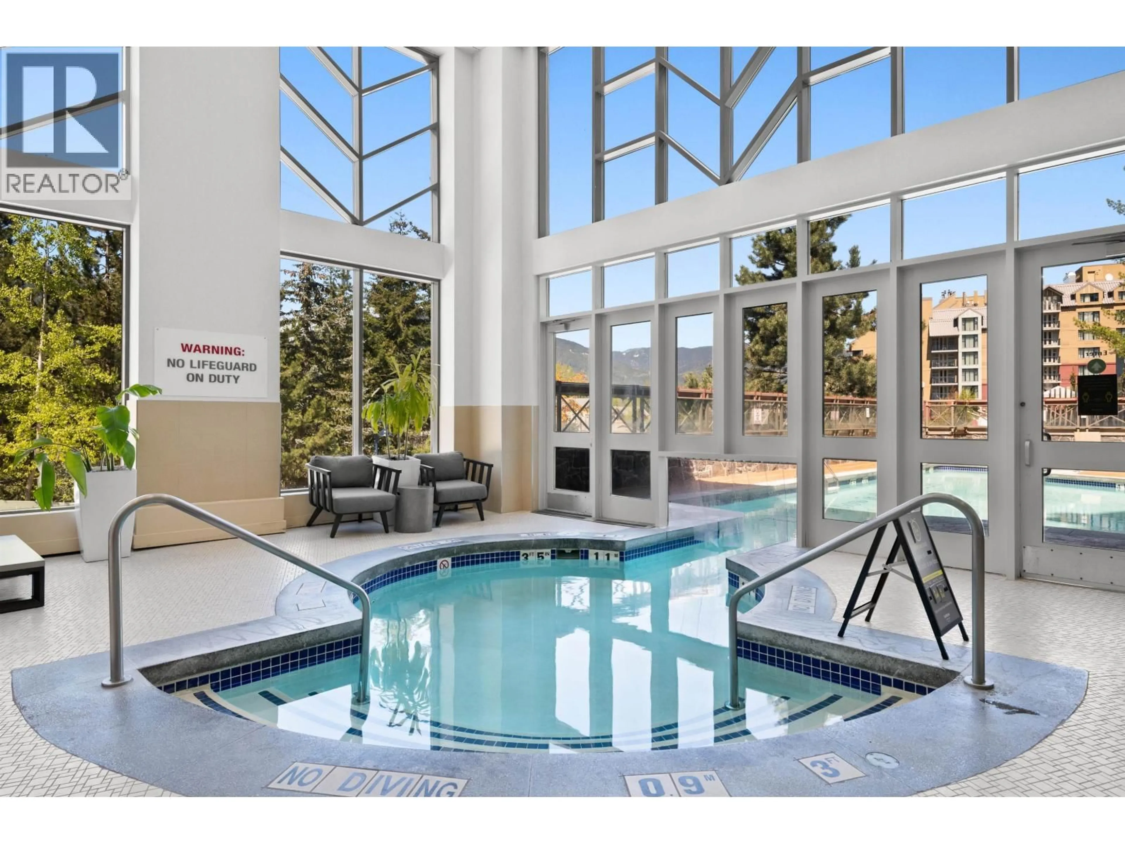 Pool for 972 - 4090 WHISTLER WAY, Whistler British Columbia V8E1J3