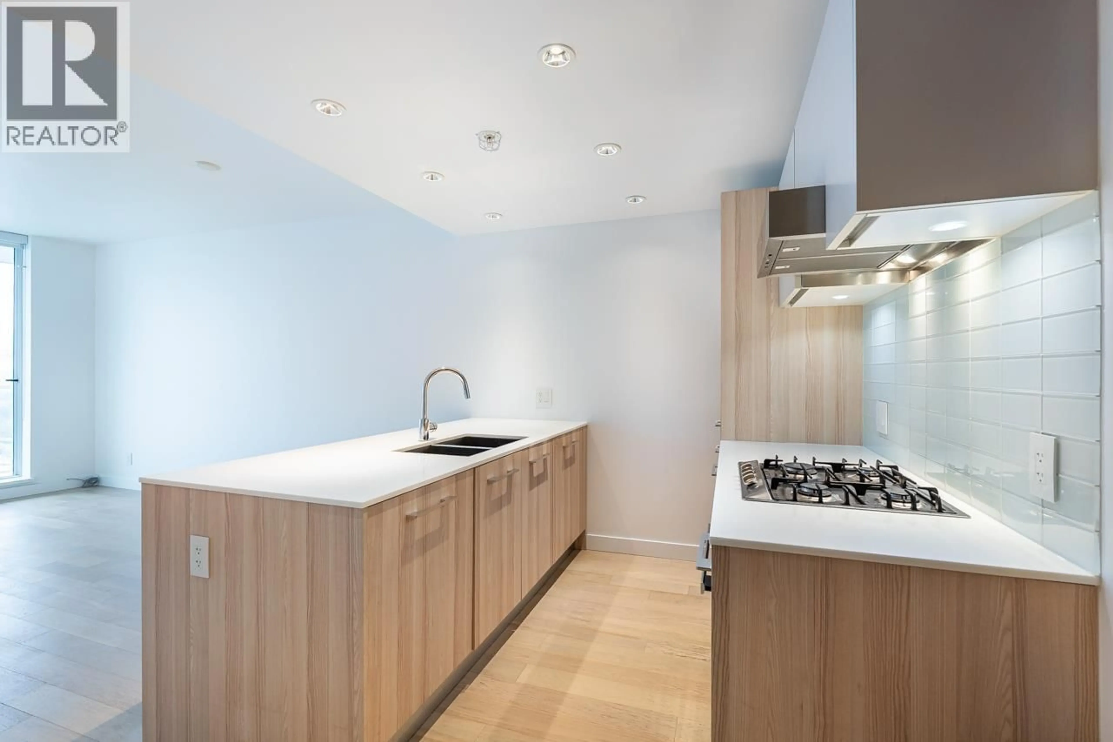 Unknown for 1601 - 2220 KINGSWAY, Vancouver British Columbia V5N2T7