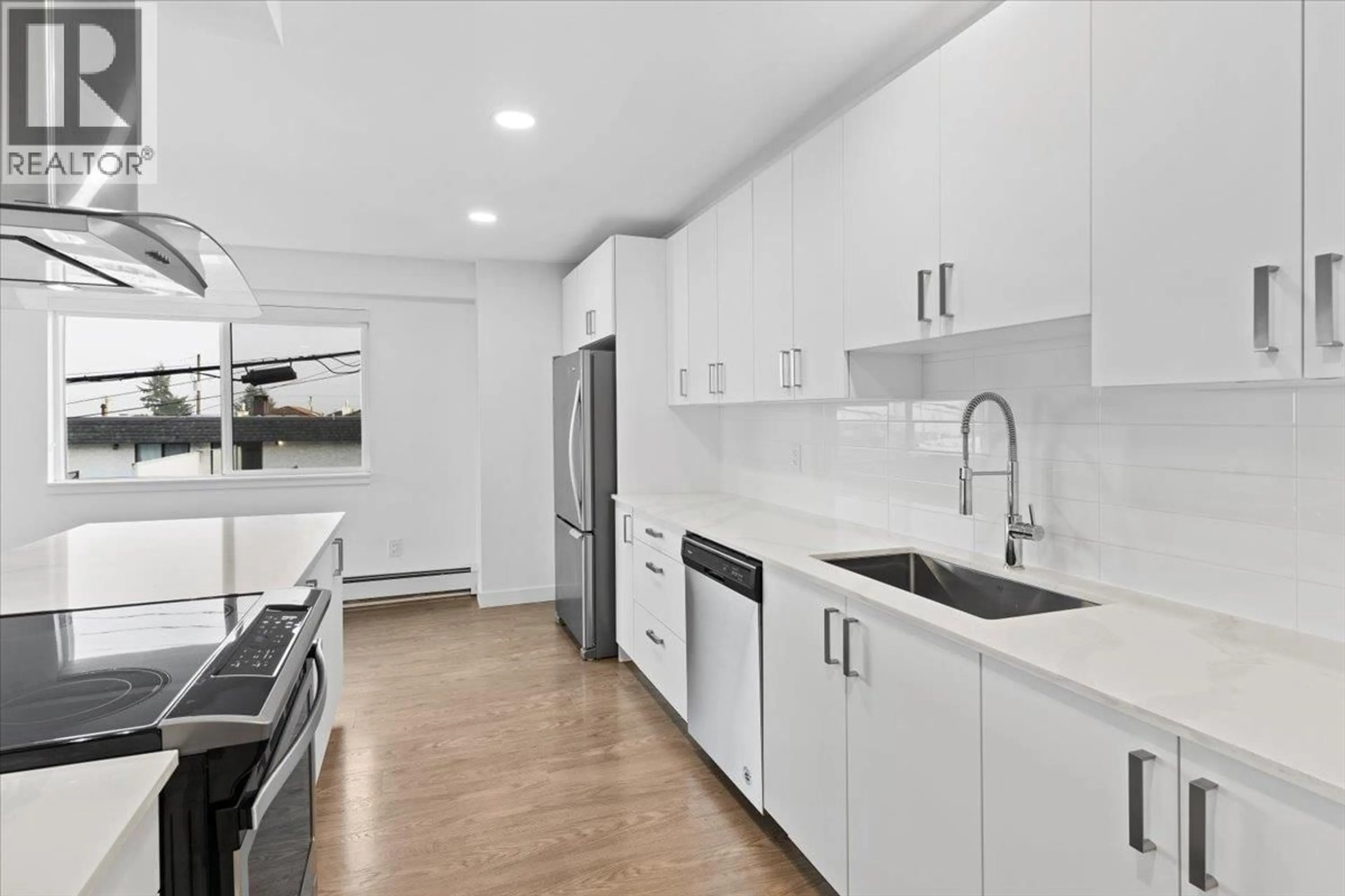 Unknown for 205 - 4625 GRANGE STREET, Burnaby British Columbia V5H1R1