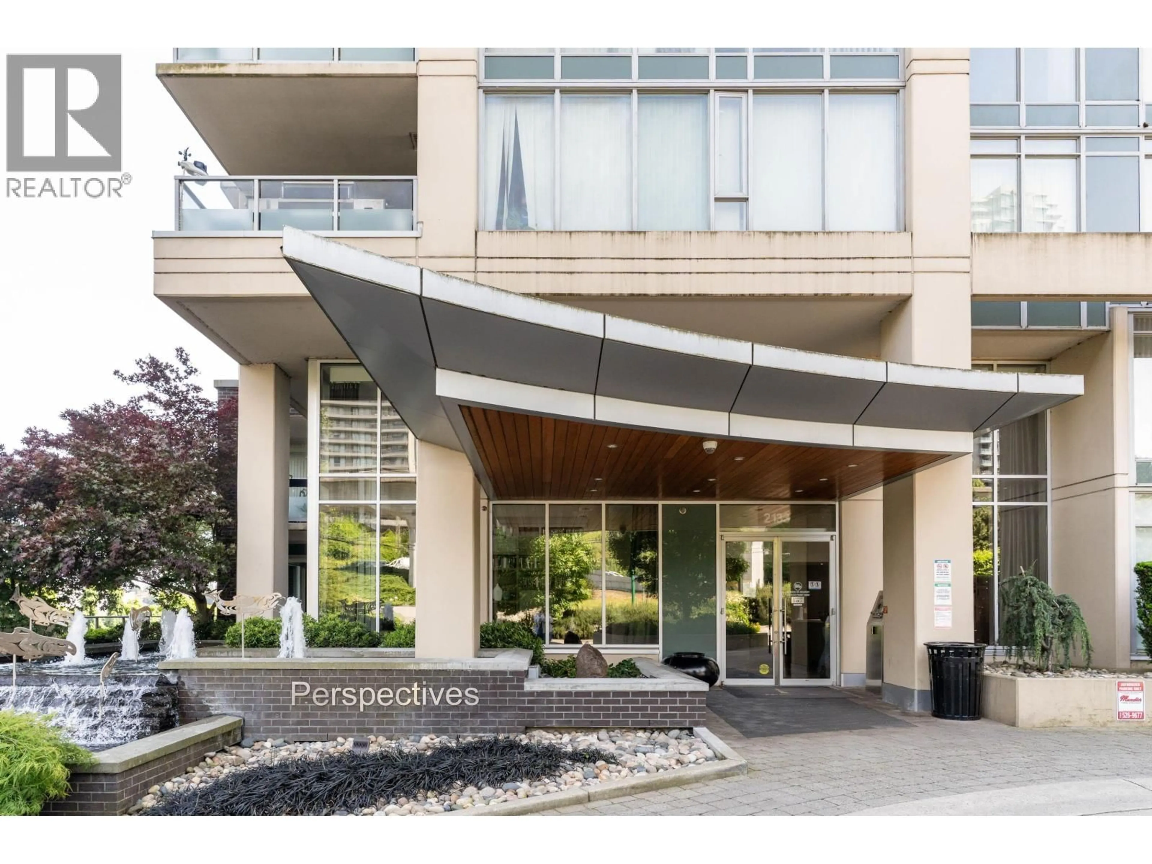 Indoor foyer for 2201 - 2133 DOUGLAS ROAD, Burnaby British Columbia V5C0E9