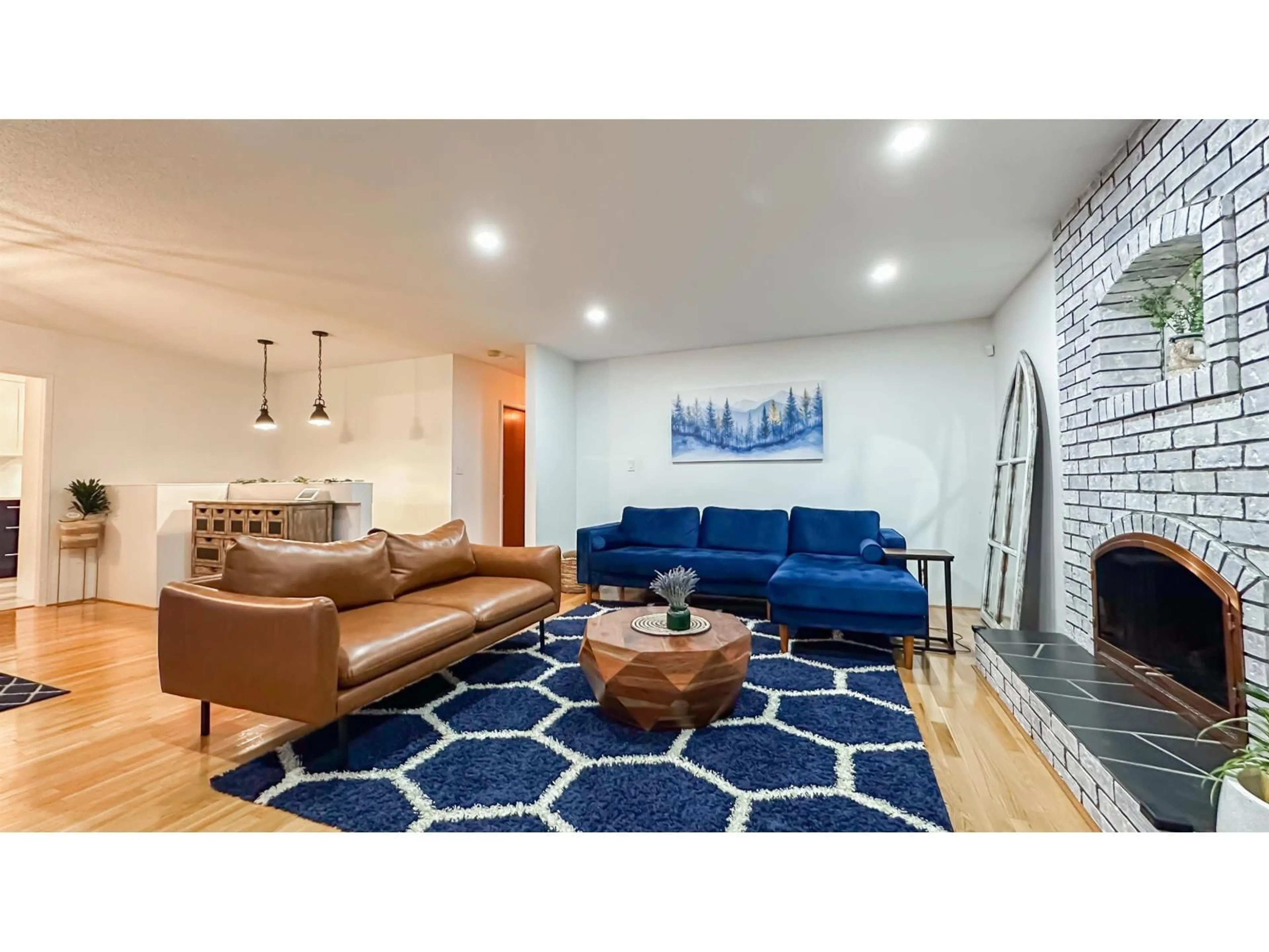 Living room with furniture, unknown for 8594 SUNBURY PLACE, Delta British Columbia V4C3Y7